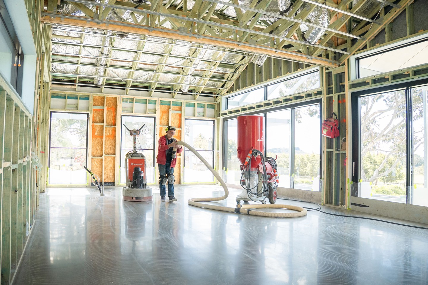 Few things in life are as enjoyable as freshly polished concrete. Interior fit-out to come as we tie the extension to the main residence.
.
.
.
.
.
#buildtrend #buildtrendhomes #masterbuilder #sustainablebuilding #victorianbuilder #macedonranges #macedonrangesbuilder #interiordesignmelbourne #australianarchitecture #architecturevictoria #kyneton #woodend #macedon #mountmacedon #gisborne #riddellscreek #romsey