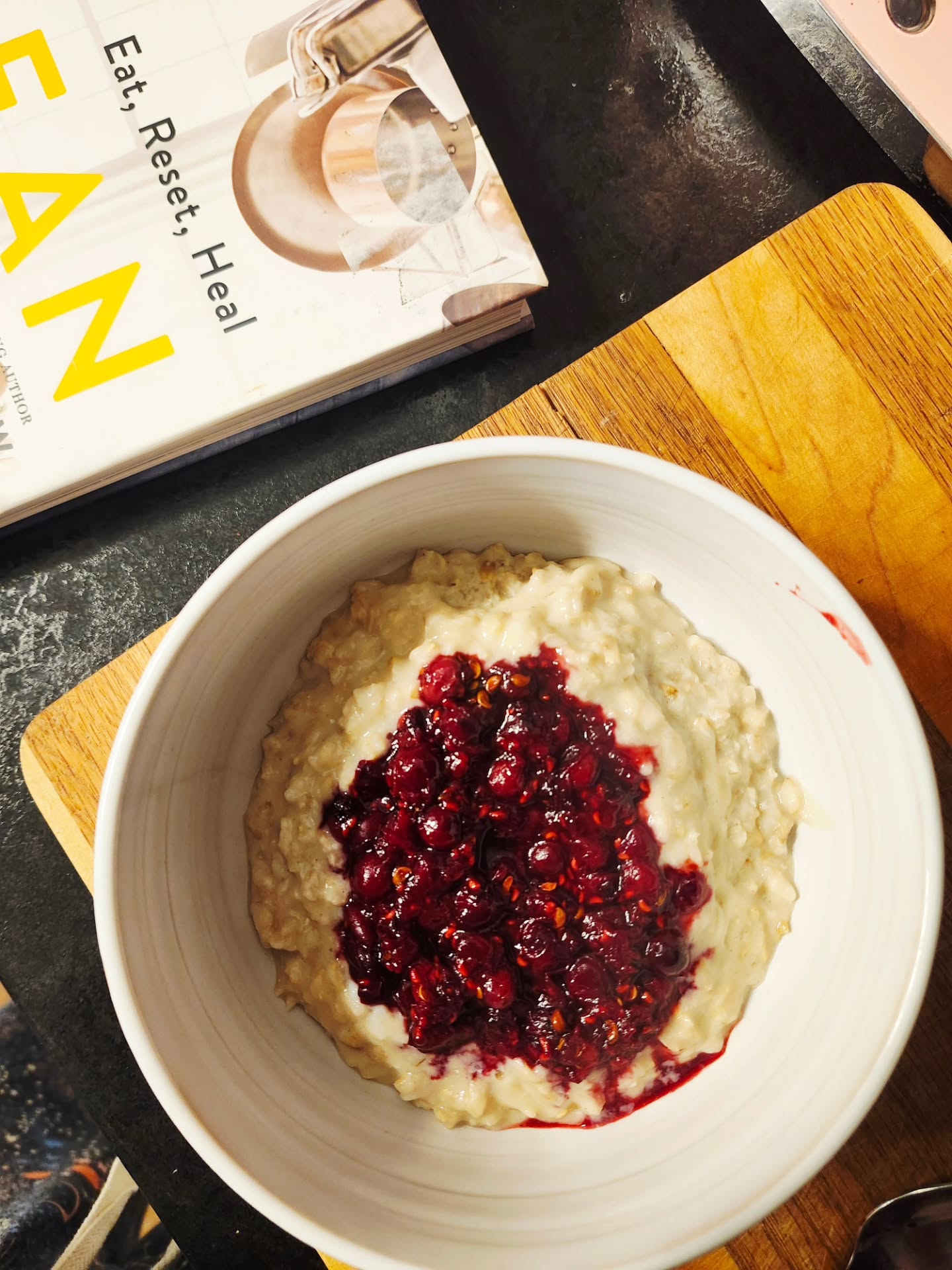 Custard Oats- your new favourite breakfast and perfect way to upgrade your mornings.
Oatmeal for breakfast is usually a terrible idea, who knew.
Oatmeal alone will cause blood sugar spikes followed by crashes which does the same thing to your mood š¢ And we do not have time for mood roller coasters! This is one of the reasons why what we eat, matters for mental health.
Enter this custard oats recipe to save the day! Basically all you do is add eggs and you can still feel like you're having dessert for breakfast.
I haven't posted a recipe in so long. It's maybe even been years, even though it's been one of my favourite ways to share online. To be honest with you, the perfectionist part in me had certain beliefs about what a nutritionist's images should look like on Instagram. I no longer have my dream kitchen šŖ and apparently thought my current kitchen was too ugly for this type of content. But enough of that! Creating and sharing recipes is my jam so let's get back to that. And someday when I have my dream kitchen again, maybe I won't get so attached š
š„£Custard Oats
Ingredients:
⢠1 cup rolled oats
⢠2 cups milk
⢠2 eggs
⢠2ā3 tsp maple syrup or honey (to taste)
⢠1 tsp vanilla extract
⢠Pinch of salt
Instructions:
⢠Cook the oats:
In a medium pot, combine oats and milk. Cook over medium heat, stirring often, until oats begin to soften (about 4ā5 minutes).
⢠Whisk eggs:
In a bowl, whisk the 2 eggs with vanilla and sweetener.
⢠Temper the eggs:
Take a few spoonfuls of the hot oat mixture and whisk it into the eggs (this keeps them from scrambling).
⢠Combine:
Pour the tempered eggs back into the pot. Stir continuously over low heat for 2ā3 minutes until the mixture thickens into a creamy custard texture.
šOptional topping- Berry Compoteš«
1 cup frozen mixed berries
1ā2 tsp honey or maple syrup
1 tsp vanilla extract
Heat over medium heat and smash berries as they breakdown. Serve on top of your oatmeal!
#naturalmentalhealth #healbeyondtalktherapy #moodfood #oatmealrecipe #holisticmentalhealth #mindbodysoulconnection