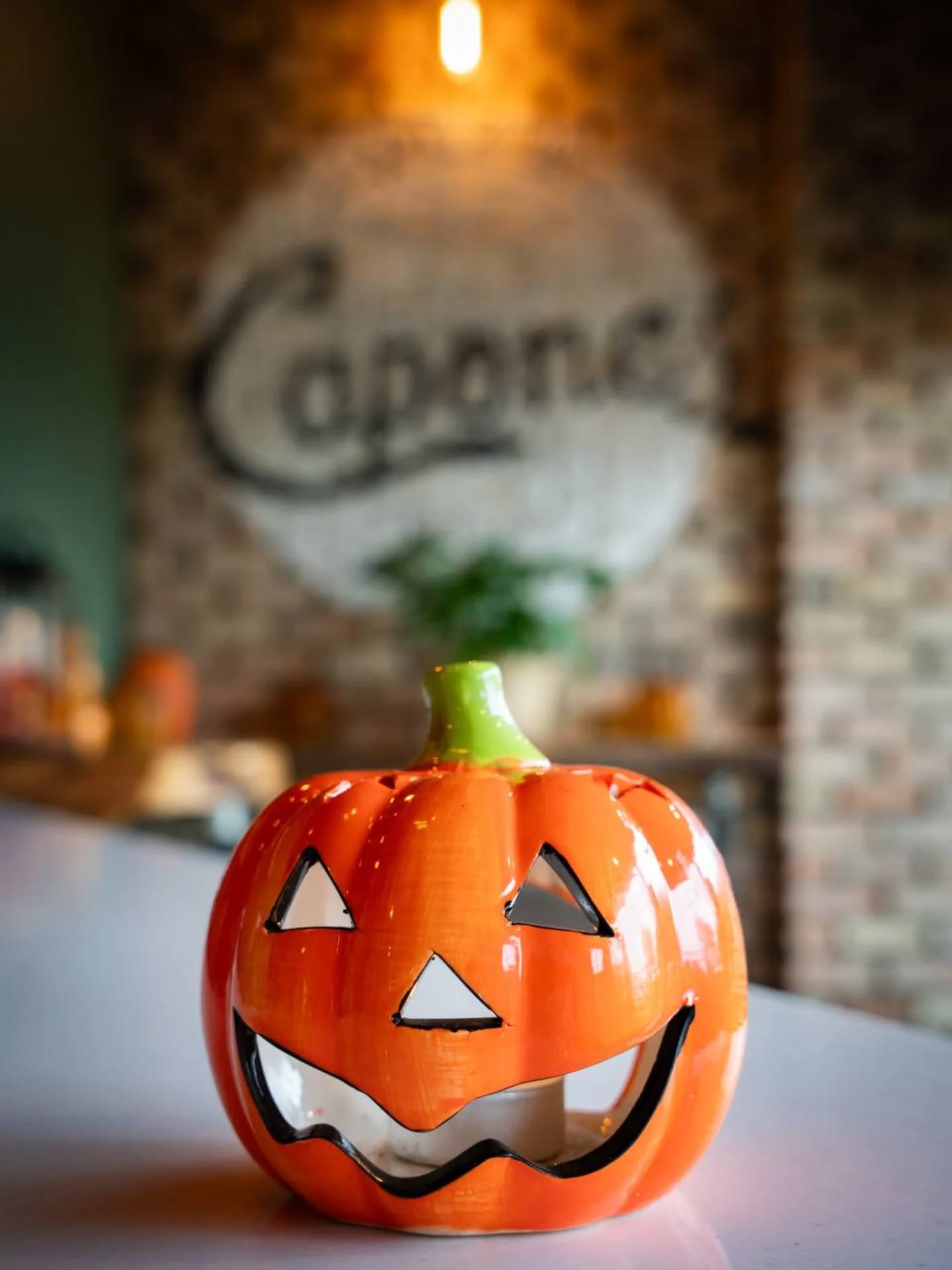 Tricks, treats, and tasty eats - celebrate the Halloween season with us at Capones 🎃🙌
#caponesgalway #halloween #restaurantgalway #autumnvibes🍁