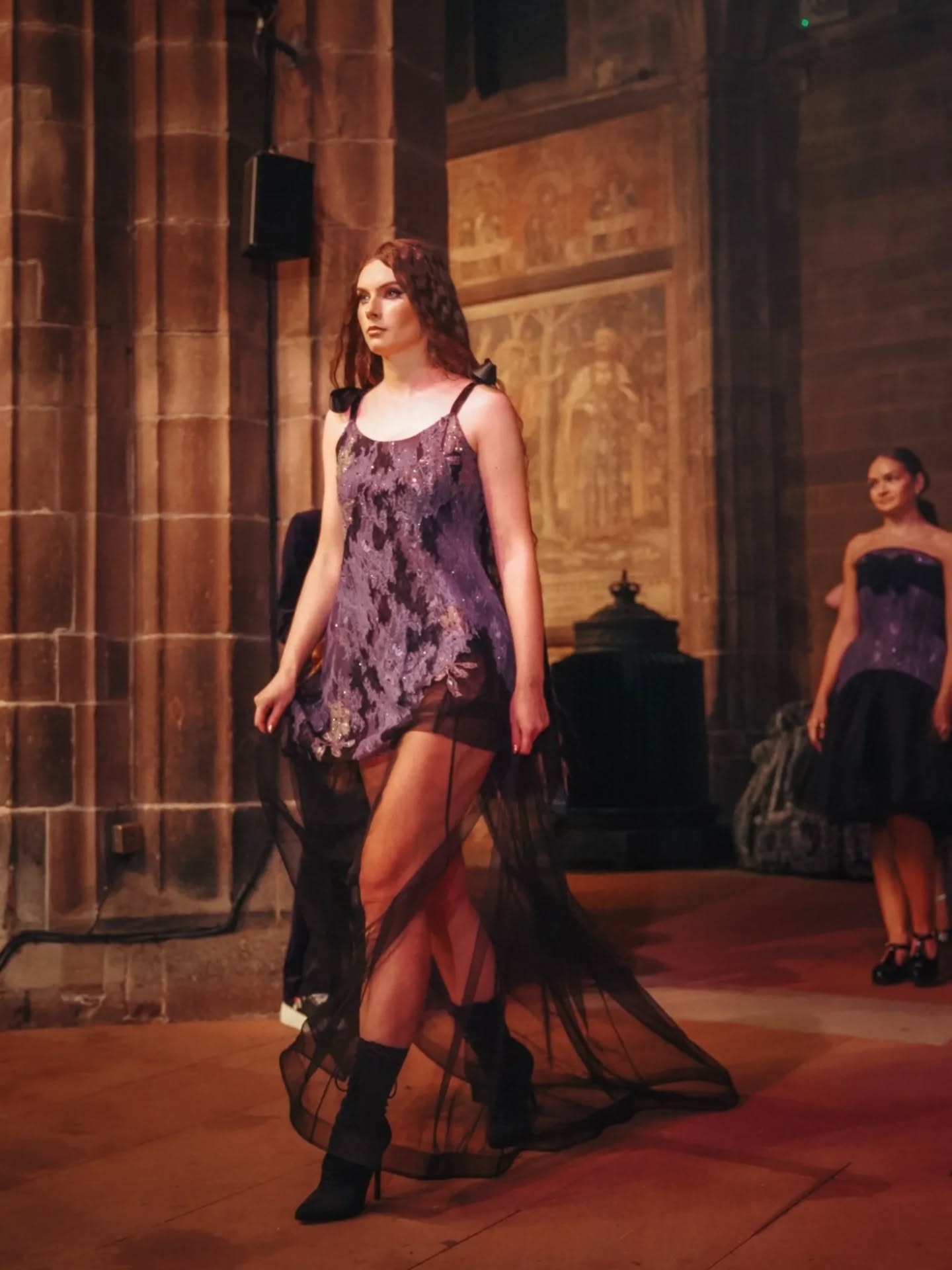 Look 3
@cheshirefashionweek '25 @chester_cathedral
Model @michaelaknightmodelling
Wearing @misty_couture
Makeup @anarocha_makeup_
Images 1-2 @mariolawielgosz_photography
Image 3 @kkvision__
Video and image 4 @jjmediafoxstudio
#cheshirefashionweek #bespoketailoring #bespokebride #custom #bridesmaids #mistycouture