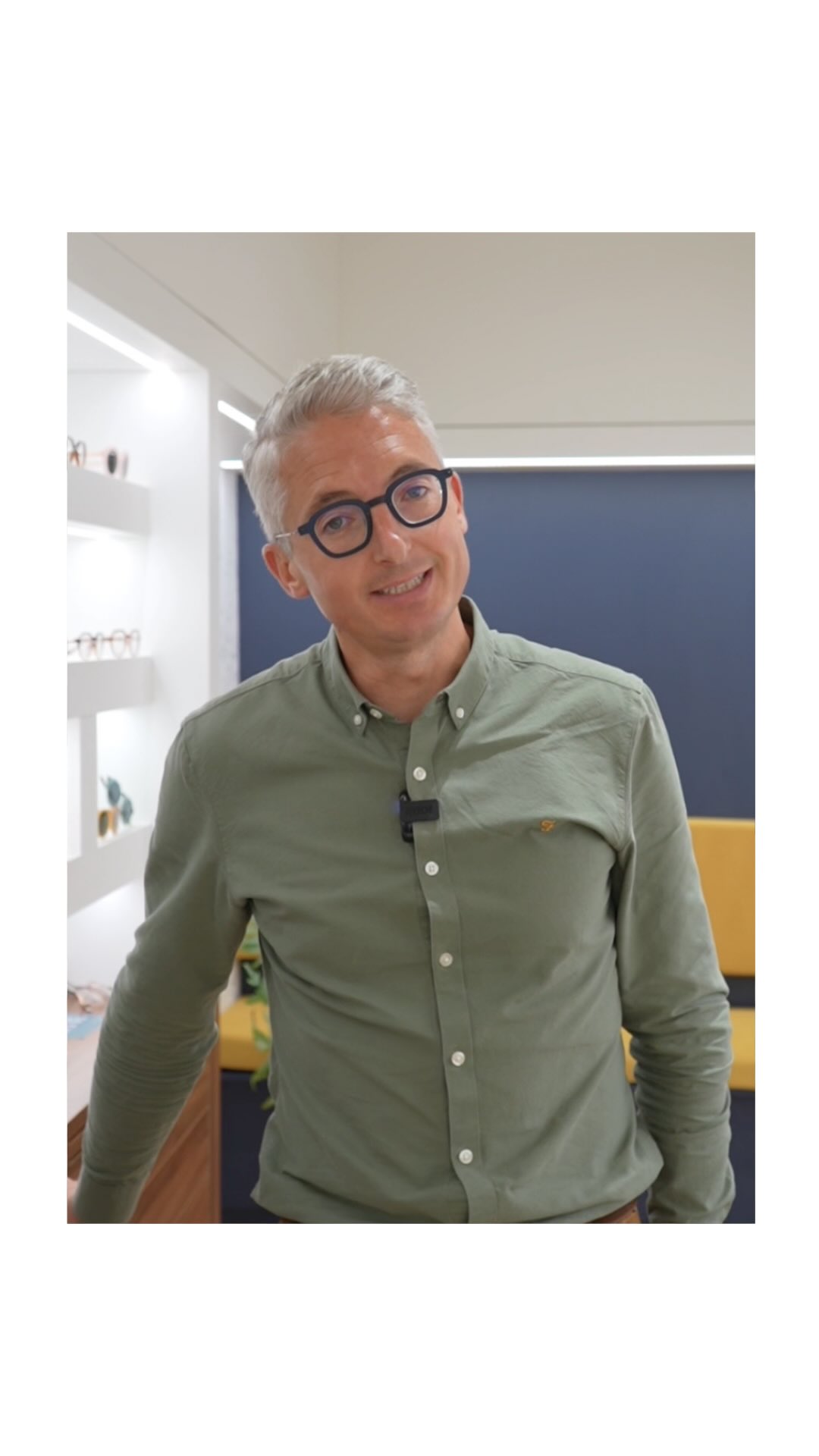 👶🎒 𝘈̀ 𝘲𝘶𝘦𝘭 𝘮𝘰𝘮𝘦𝘯𝘵 𝘧𝘢𝘶𝘵-𝘪𝘭 𝘤𝘰𝘯𝘴𝘶𝘭𝘵𝘦𝘳 𝘱𝘰𝘶𝘳 𝘭𝘢 𝘷𝘶𝘦 𝘥'𝘶𝘯 𝘦𝘯𝘧𝘢𝘯𝘵 𝘲𝘶𝘪 𝘦𝘯𝘵𝘳𝘦 𝘦𝘯 𝘮𝘢𝘵𝘦𝘳𝘯𝘦𝘭𝘭𝘦 ?
C’est une question que beaucoup de parents se posent — et Bertrand y répond dans cette vidéo 🎥
➡️ Prévention, premiers signes, âge recommandé… il vous explique tout simplement !
—
#opticien #optique #montpellier #montpelliernow #montpelliercity