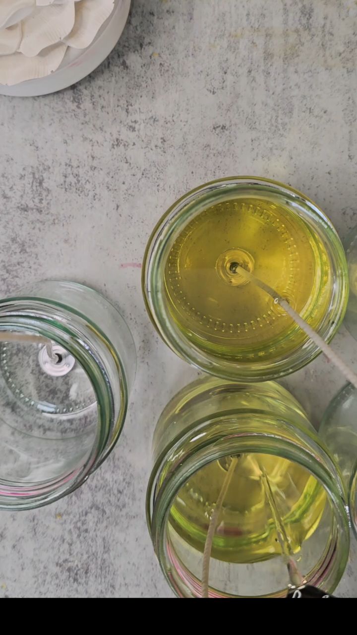 Flower top Candle to fill your room with the scent of Roasted Chestnuts
Coming soon to my shop
#candlelover #candleshop #waxmeltsobsessed #flowerpower #candle #CandlelightUnwind #candlemaking