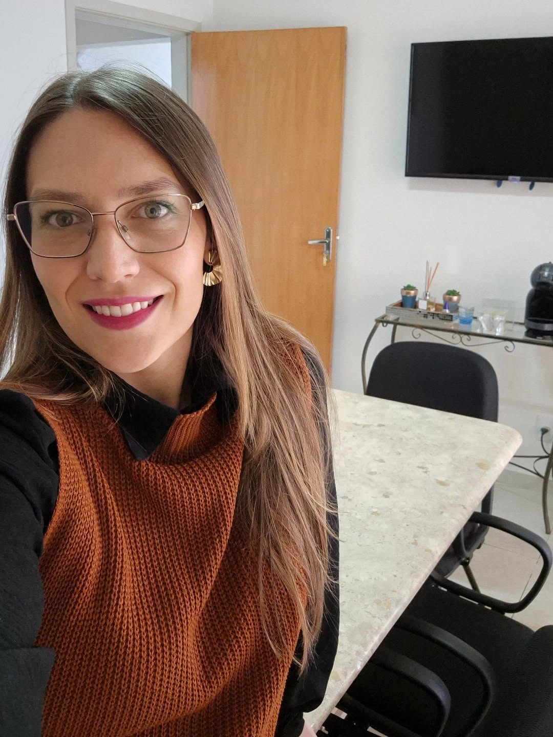 🌸 Nova semana, novo capítulo.
Nem sempre dá pra controlar tudo — mas dá pra escolher seguir com fé e propósito.
No fim das contas, é isso que faz a caminhada valer a pena: fazer o bem e continuar acreditando que quem é bom sempre vence!
⚖️💫
#AdvogadaDeFamília #DireitoDeFamília #Propósito #advocaciacomamor