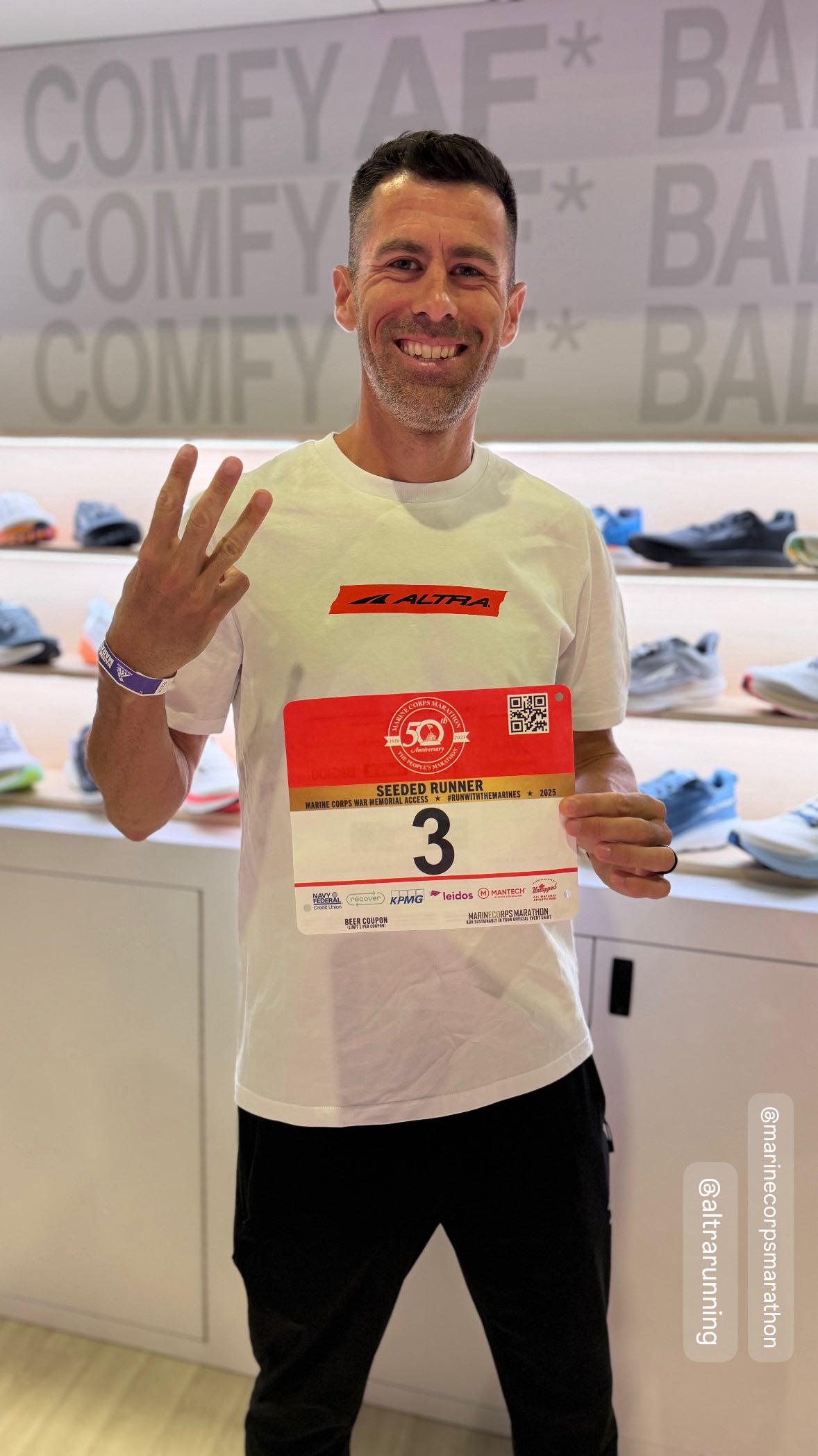 Marine Corps Weekend 🇺🇸
A couple of days in DC ahead of tomorrow’s 50th running of the @marinecorpsmarathon hanging out with @altrarunning, @recoverbrands, @runpacers, @cooldownrunning and some more incredible people including generals and astronauts!
This will be my third time after running the 50k the past two years and @rachneffy second time pacing a friend this time after running in 2019.
Great shakeout run this morning and a fun time at the expo!
Good luck #marinecorpsmarathon runners!
#TeamAltra #marathon