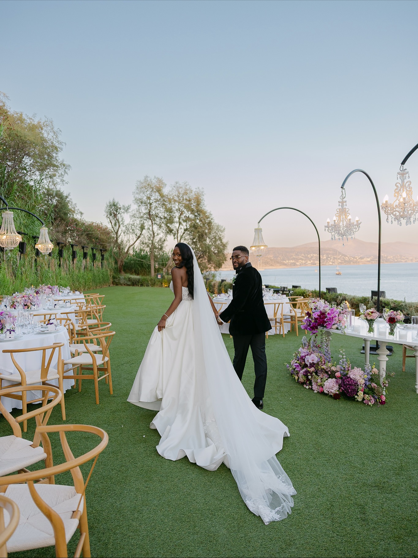 Yemurai and Tosin's stunning Greek wedding!
Thank you 💙
Bride : @yemu_somfen_
Wedding planner: @angelamonawedding
Venue : @islandresortathensriviera
Photographer : @skigo.weddingstories
Videographer: @skigo.weddingstories
Florist : @rosetta_eventi
Chandeliers and mirror: @prop_deco_rentals
Music : @long_play_music_events
Rentals : @loudandcleargr
Bar & chairs : @tore_event_furniture_rentals
Saxophonist: @eranova_productions
Violinist : @eranova_productions
Pianist : @eranova_productions
Pool deck : @tentstyle.gr