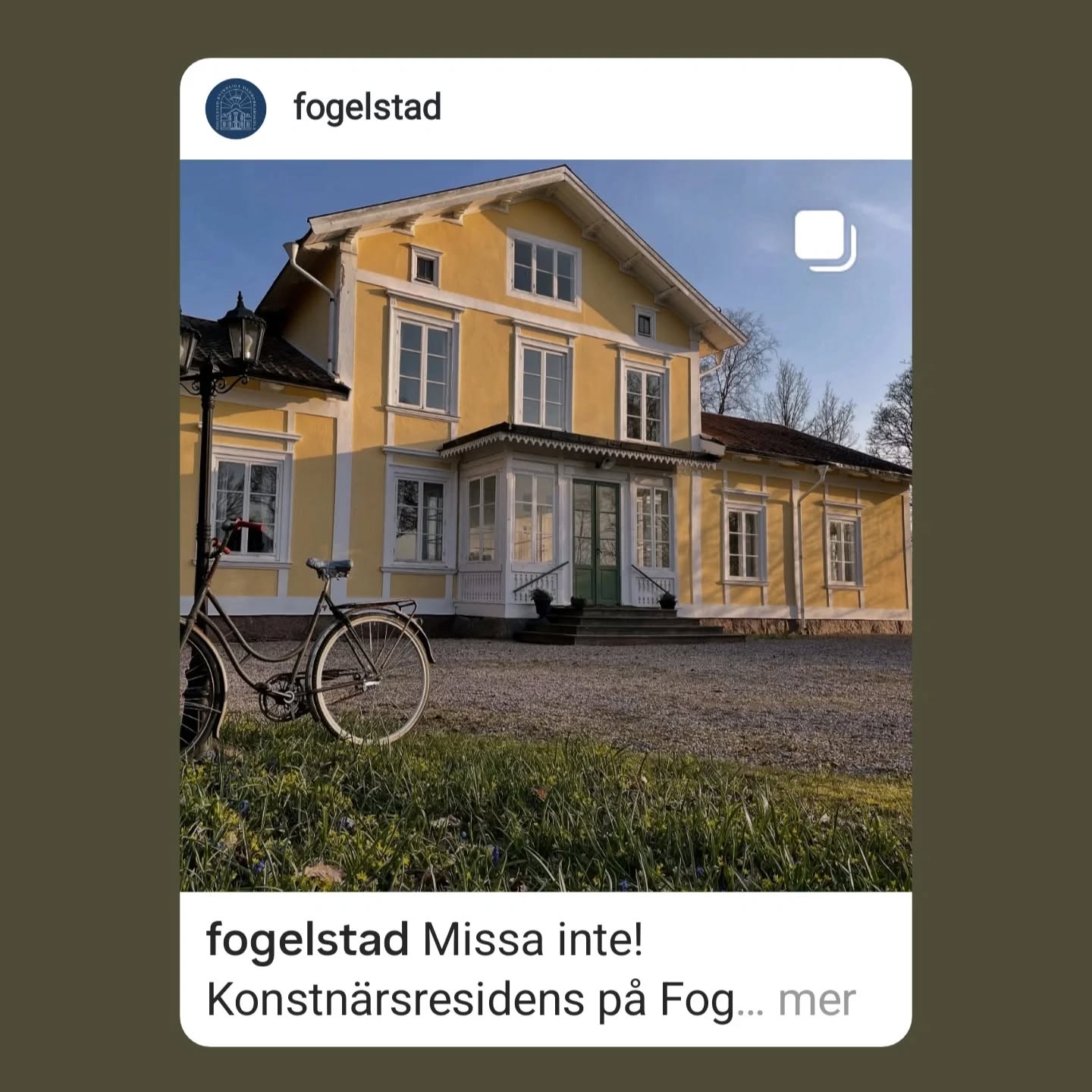 Delat inlÀgg frÄn @fogelstad :
-----------
" Missa inte! KonstnĂ€rsresidens pĂ„ Fogelstad 27-30 november 2025 - tre dagar av stillhet, inspiration och skaparkraft đ§Ą
Detta Àr en vistelse för konstnÀrer, författare eller kreatörer som vill arbeta med sitt skapande i en inspirerande och historisk miljö.
Du bor i rum som Àr namngivna efter kvinnor som har vistats hÀr. Dagarna rymmer övningar som utvecklar kreativiteten, samtal, gott hÀng och tid att ta en höstpromenad i vÄra vackra omgivningar eller njuta av nÄgot gott i glaset framför kakelugnen. Maten lagar Lisa Förare Winbladh.
Du har tillgÄng till vÄrt bibliotek, utstÀllningen samt dokumentÀren om Kvinnliga Medborgarskolan vid Fogelstad.
Pris: 4500 kronor, helpension (stÀdning ingÄr).
âĄïž Ăppet för alla! Vi har 20 platser, först till kvarn. Mejla din anmĂ€lan till info@fogelstadkvinnliga.com
Ett residens för att kunna gÄ in i höst- och vintermörkret med livslust och skaparglÀdje. VÀlkomna till oss i höst!
"