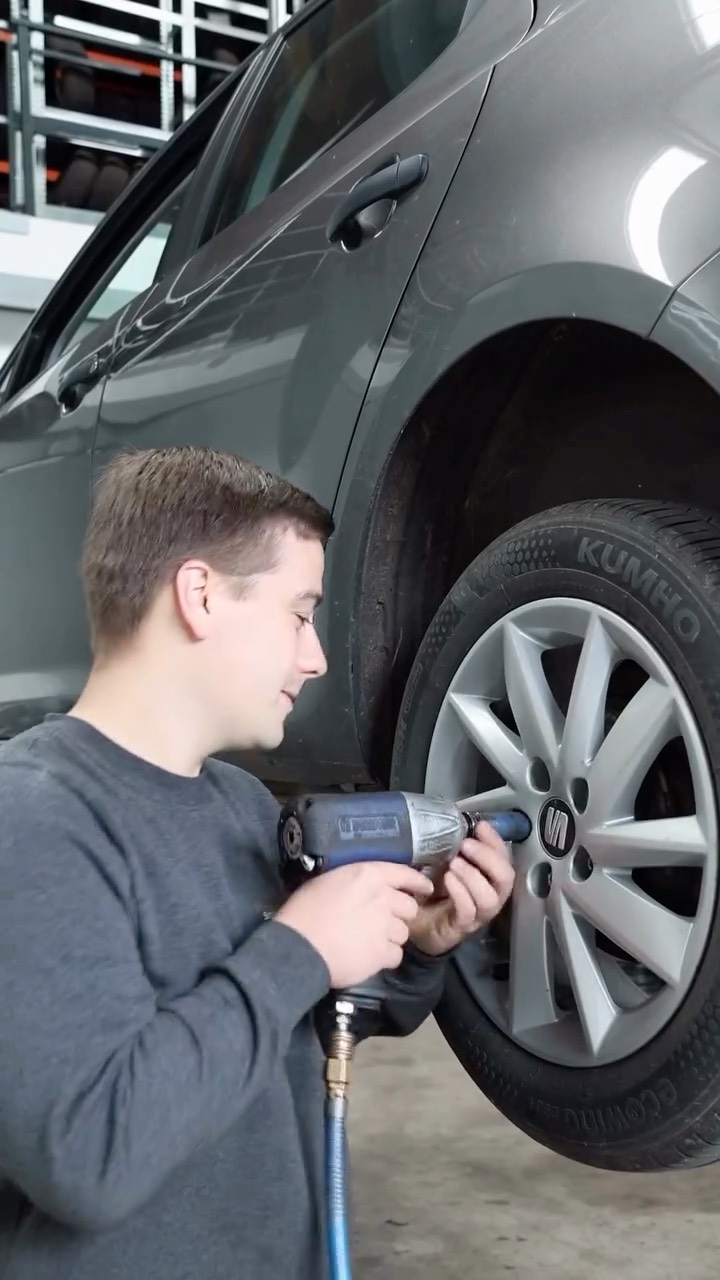 Wir sind bereit für die Winterreifensaison 🛞😎
#winterreifen #servicecenterschmidberger