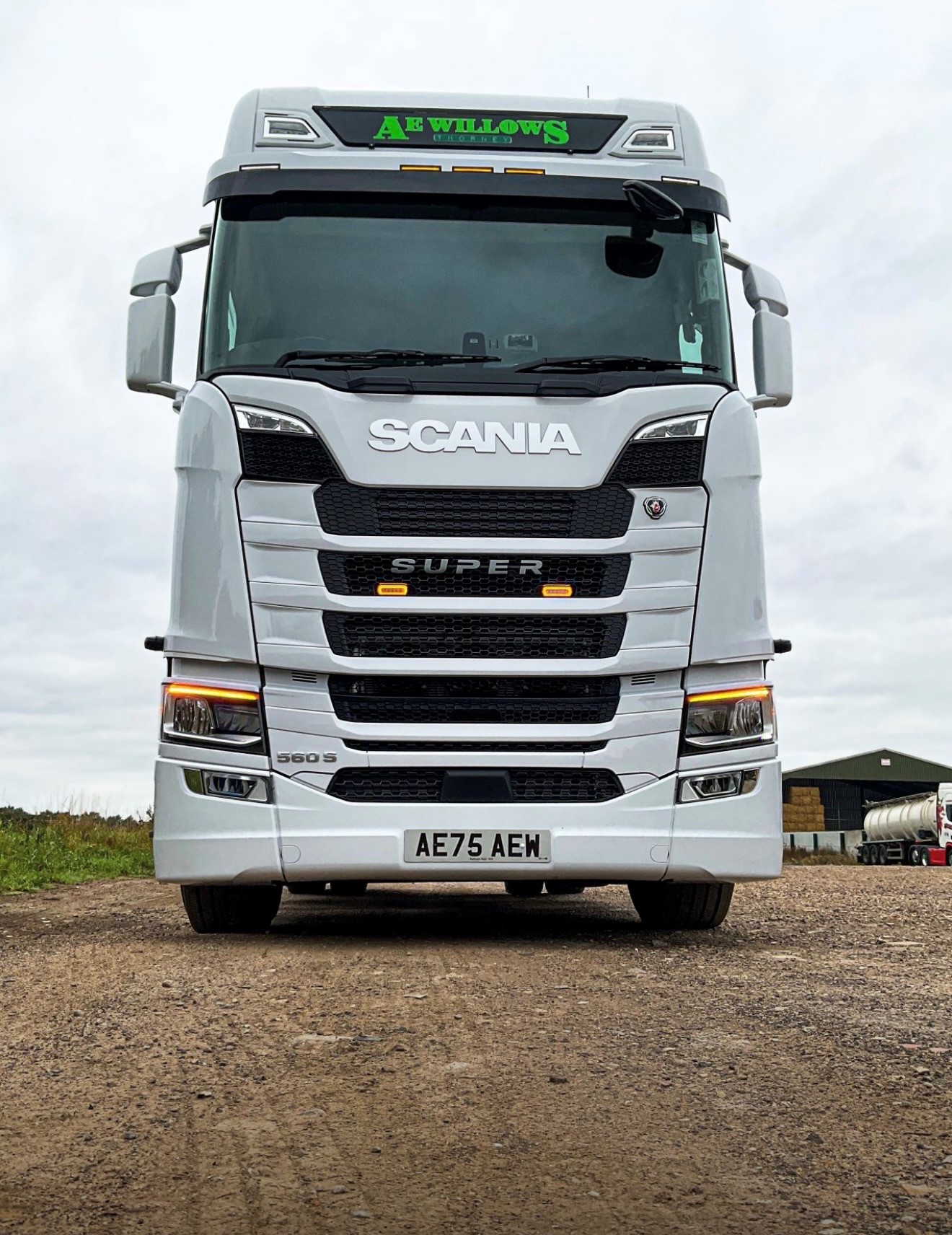 Halloween has come early with this stunning phantom white Scania S560 Super recently delivered to A E Willows!
Supplied by Keltruck Account Manager, Simon McGuiness. This outstanding unit is packed full with all the spec you'd expect and more from a top quality unit like this. And has also been finished off expertly with extra paint touched by the fantastic team at Keltruck Newark.
Congratulations to all the team at A E Willows on the handover of this incredible unit!
#SuppliedByKeltruck #ScaniaSuper