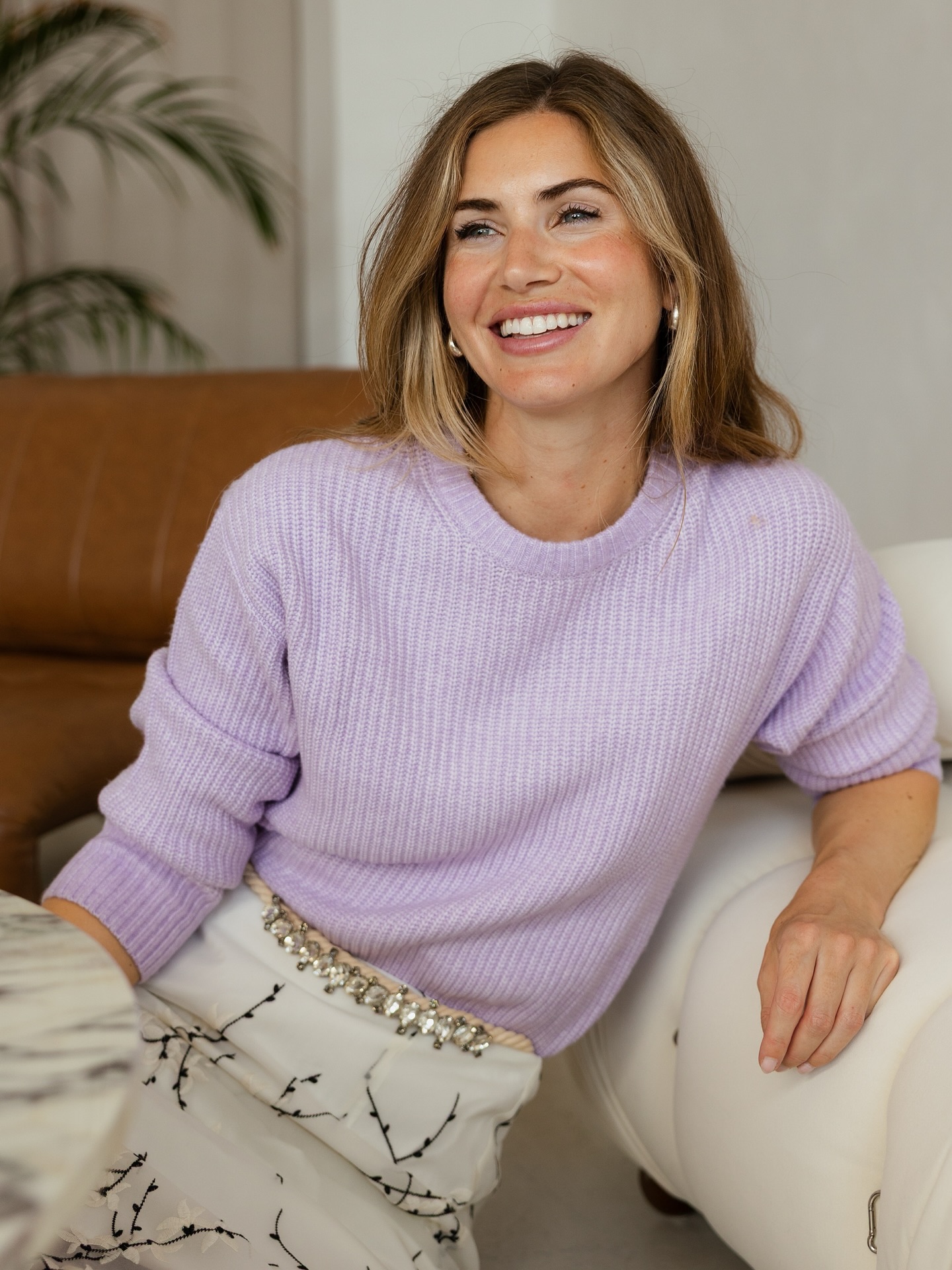 It’s been a moment… for those of you who are new here or don’t know me yet, I’m Hellana 👋 With over 20 years in the fashion industry, I help women build wardrobes that are timeless, elevated, and always feel like themselves.
I believe in curating classic pieces that will take you from year to year, season to season, and mixing them with fun, standout items that make your look feel fresh, confident, and never boring. It’s all about combining timeless elegance with personality, because your style should always feel personal and effortless.
I work with busy professionals, mums, and women looking to refresh their style, undergo a style makeover, or step into the next chapter of their lives with confidence. Whether you need to streamline your wardrobe or inject new energy into your looks, I’m here to help you feel your best, every single day 💕
Photo credit : @elosphotographylondon
#PersonalStylist #TimelessElegance #ElevatedStyle #EffortlessChic #wardrobemakeover #PersonalStylistLondon