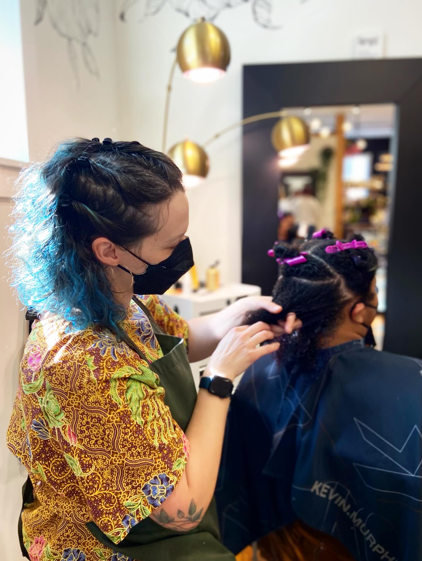 Mara in the zone! She loves working with all hair types, but has a particular passion for curls and texture ➰
.
.
.
#curlyhair #curlyhaircut #texturedhairspecialist #naturalhairtextures #curlyhairspecialists #davinessalon #davineslovecurl #cultandking #oribeobsessed #westernmass #northamptonma