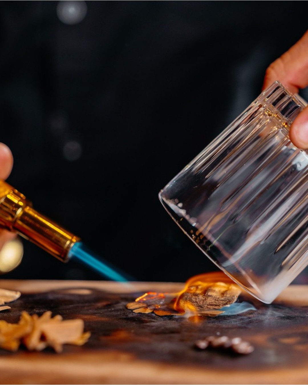 This one isn’t just poured. It’s presented. The Supper Club Sipper is made with bourbon, kissed with smoke, and built to slow things down. It’s a nod to supper club tradition, where dinner was a ritual and the cocktail came with a little ceremony of its own.
It’s the next pour in our four-part Old Fashioned series. Read the full story at the link in bio.