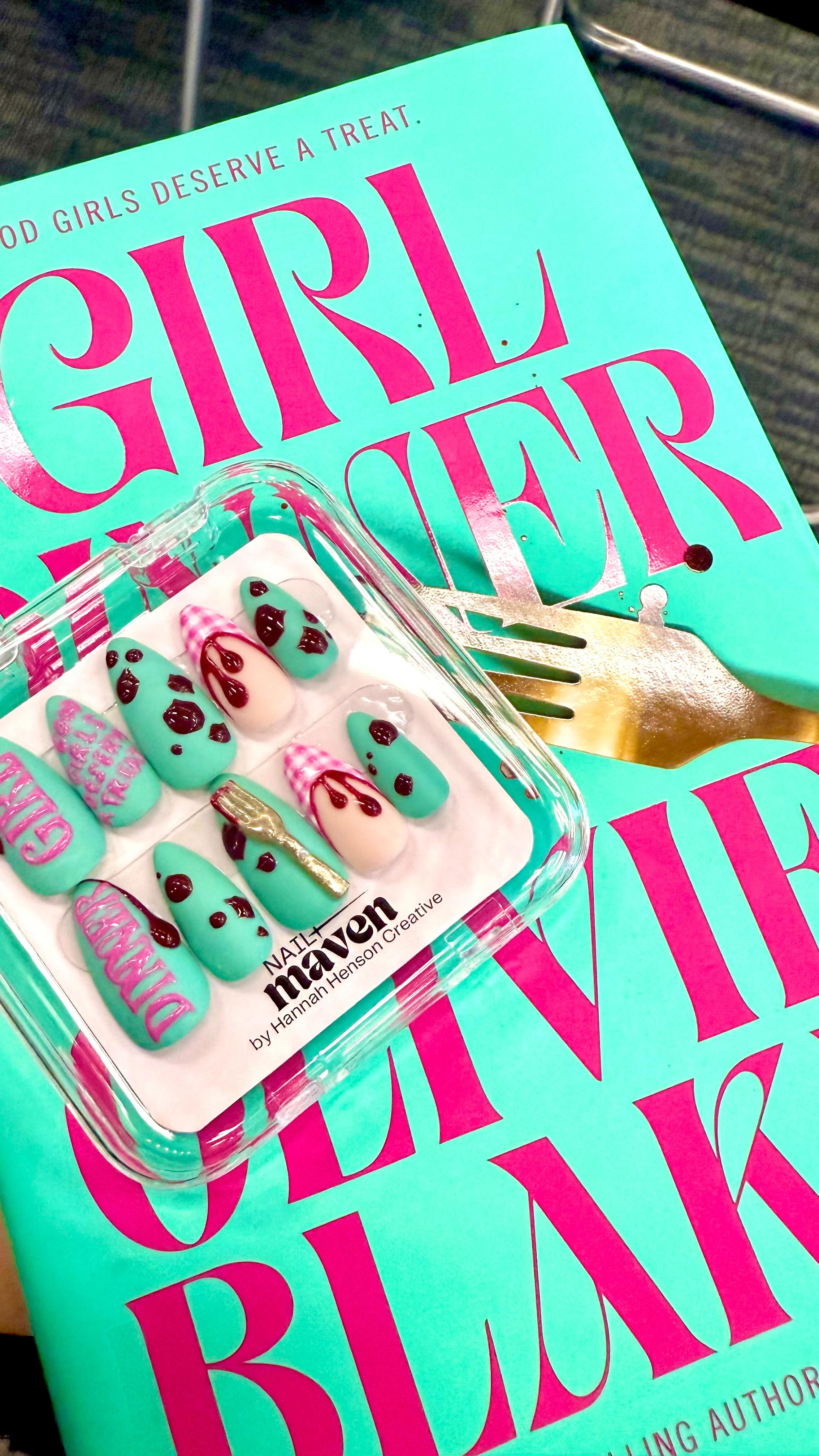 Got to meet @olivieblake last night for her new release Girl Dinner and she was even more captivating in person than her books.
So excited to sink my teeth into this book. 💖