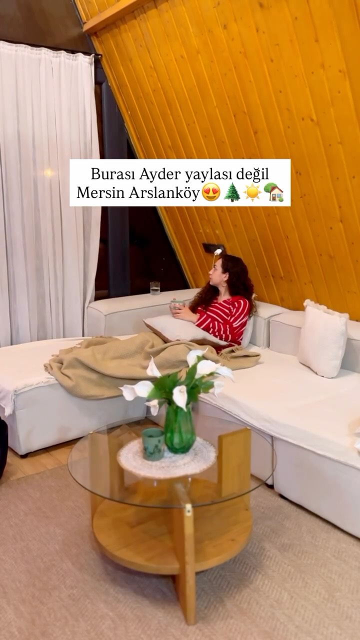 🏡Arslanköy göl manzaralı, jakuzili, geniş bahçeli, havuzlu bungalov😊👇🏻Birlikte gitmek istediğin arkadaşlarına gönder🙏🏻
💵fiyat bilgisi : 0545 672 95 00
👩💻 web sitesi: www.nourabungalow.com
Mersin/Arslanköy
🏕️ 5-6 Kişiye kadar konaklama
🌅Göl Manzaralı
🏊🏻♀️Özel Havuz
🛀Jakuzili
🍽️ Amerikan Mutfak
🔥Şömineli
🍖Mangal
💨Klima
🛜Ücretsiz Wifi
🪴Müstakil Bahçeli
🚘Ücretsiz Otopark
#bungalov #mersinbungalov #bungalovevleri #bungalows #bungalovtatili #arslanköy #arslanköyyaylası #bungalovmersin #tatilköyü #jakuzilibungalov