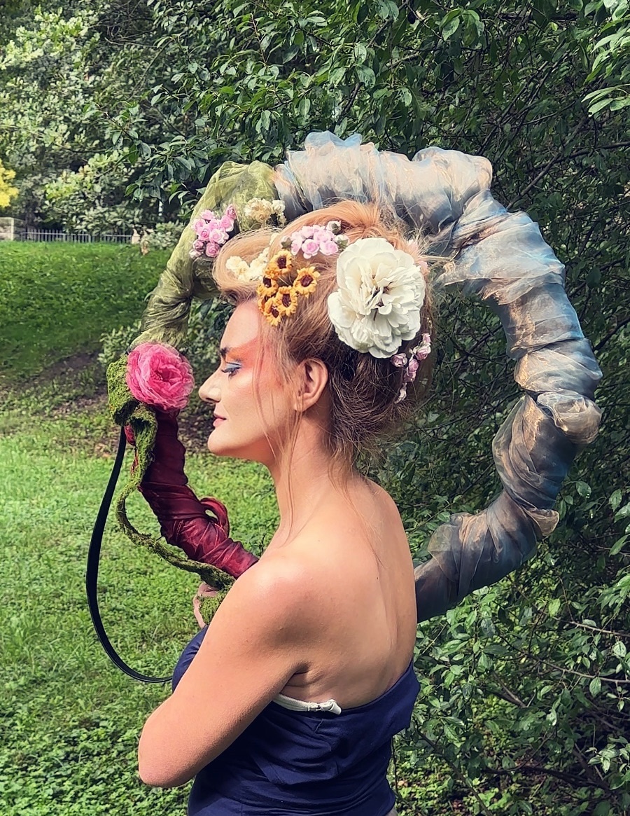 Most of the time I’m behind a lens but occasionally I get to be in front of it as well, like here as part of a wonderful and super creative project by photographer @simona_photo_praha and makeup artist @ze_zivota_maskerky , inspired by Czech art nouveau painter Alfons Mucha.
These are just some behind the scenes previews and I cannot wait to see the beautiful result.
Can you guess which of the 4 seasons I got to portray?
.
.
.
.
.
.
.
.
.
.
#photography #fourseasons #alfonsmucha #photoshoot