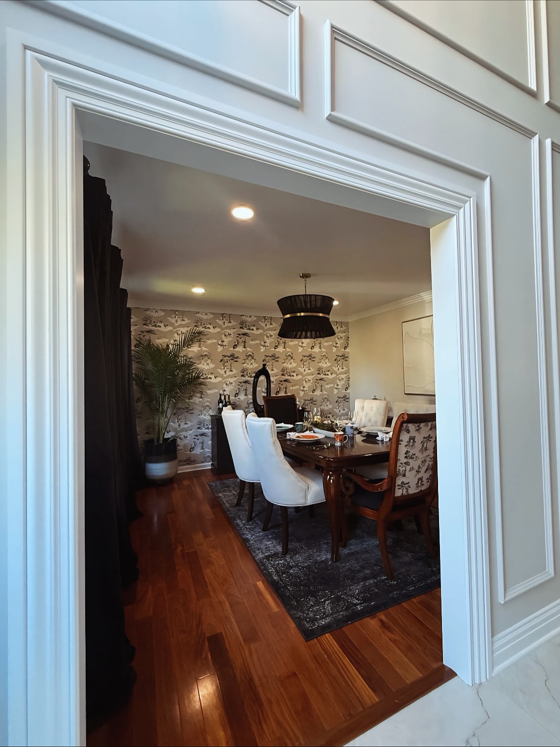 Grace meets craftsmanship. â¨We transformed this dining room with new millwork, lighting, wallpaper, and window treatments. + curated around the clients soulful accessories. â¨The dining chairs were refabricated to complement the pattern creating harmony between texture, color, and light.â¨This space is proof that luxury lives in thoughtful details.
đĽWallpaper and fabric @harlemtoilegirl
â¨#WCAInteriors #GraceInMotion #DiningRoomDesign
#interiordesigner
#unquiedesignswithyouinmind
#redesigningspaces