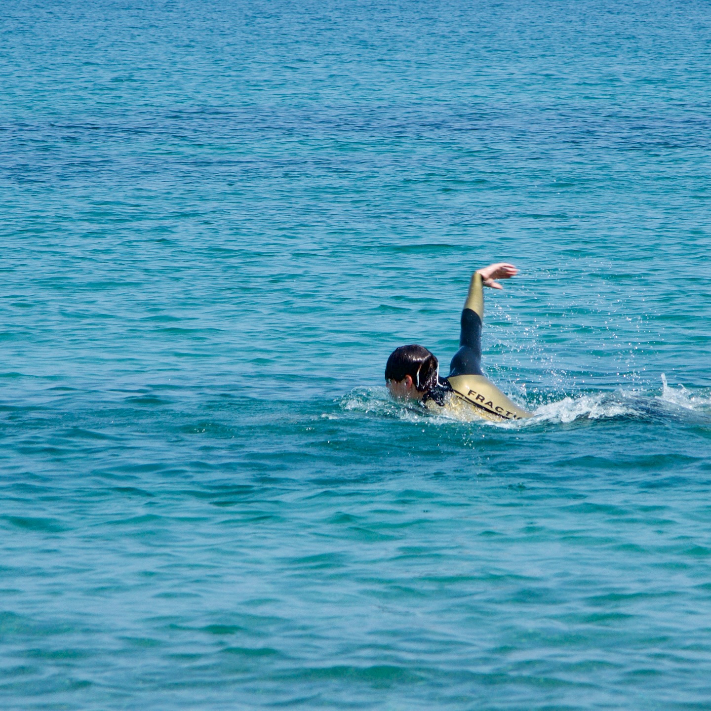 At Fraction, we believe performance shouldn’t come at the cost of style. Every suit is crafted for the perfect fit — where form meets function, and confidence meets comfort. Designed for those who demand more, in the water and beyond. 🌊
📸 - @thatmanwillsinjin
#FractionWetsuits #OpenWaterSwimming #TriathlonLife #PerfectFit #PerformanceMeetsStyle #SwimBikeRun #Triathlete #OpenWaterSwimmer #TriLife #WetsuitDesign #FractionWorks