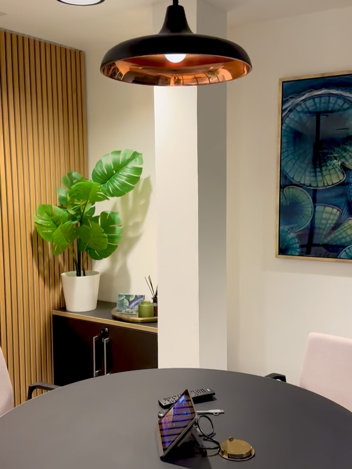 From conceptualizing unique art pieces to designing and furnishing offices with tailored works, I'm passionate about every step of the process.
TAP offices now showcase stunning new artworks! I provide customized services for all my art, including printing, framing, and worldwide shipping. For inquiries, please reach out to info@artbydeborahjones.com.
#offices #art #corporate #hotel #restaurant #city #realestate #design #officespaces #designer #interiordesign