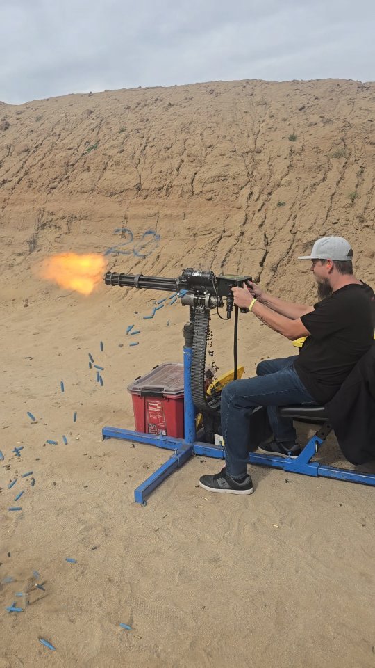 Fun weekend at @tgxllc tossed fireballs, pumpkin guts, friendly competitions. It was a win in my book 💪 #tgxllc #custom #gunsofinstagram #bangbang #rangeday #growing