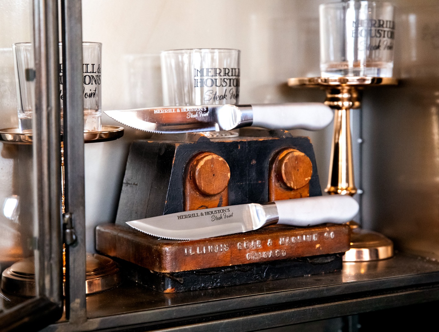 Looking for the perfect gift for the steak and whiskey lover in your life?
Merrill & Houston’s signature steak knives and whiskey glasses are now available for purchase during your next visit. Tough, timeless, and ready for your next night in.