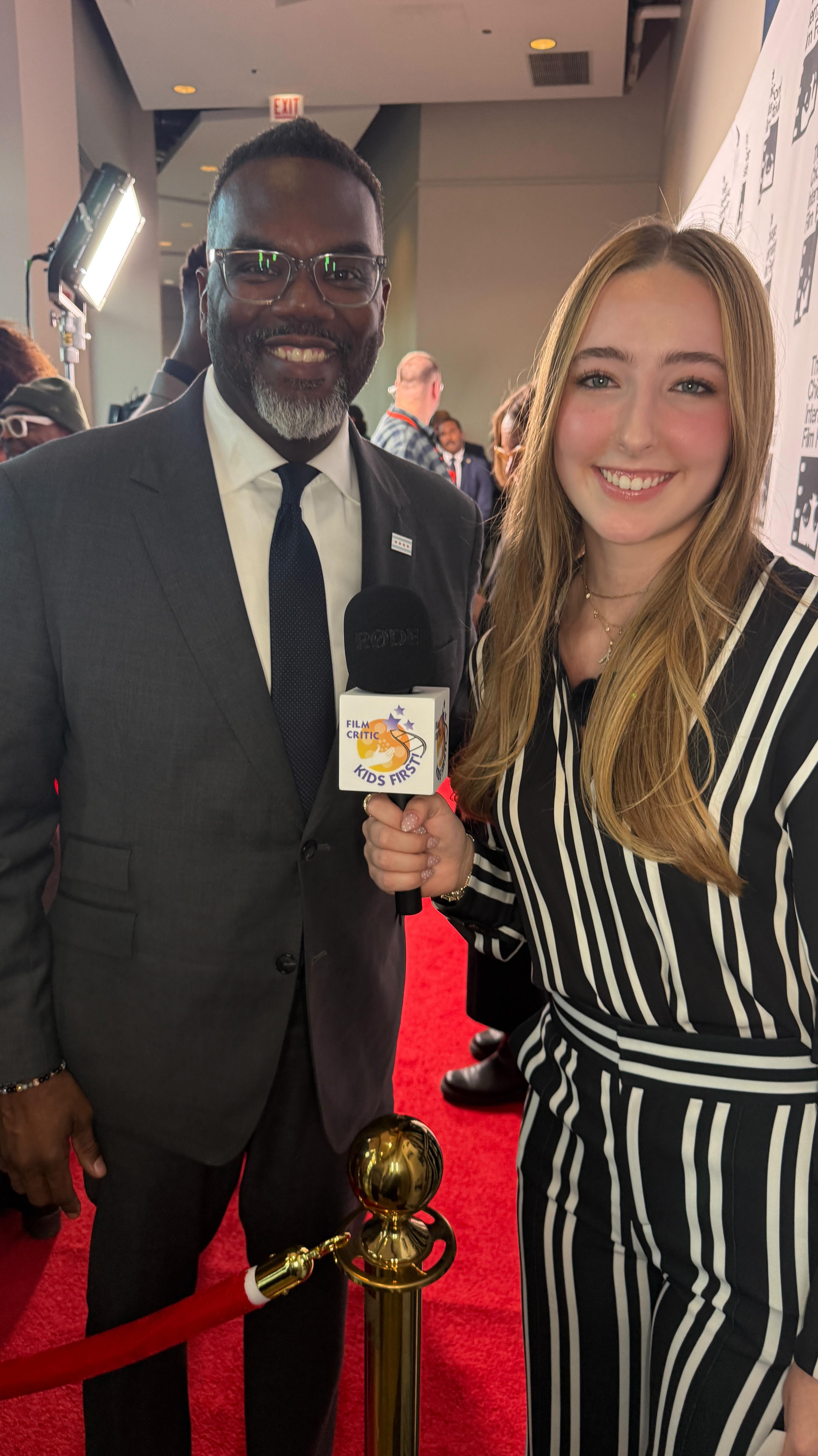 Chicago’s own Mayor Brandon Johnson stopped by tonight’s award ceremony + Spike Lee’s movie 🍿 Highest 2 Lowest screening at the 61st Chicago International Film Festival 🎬✨ He came to show support and, like so many of us, was excited to meet the legendary Spike Lee. Such a fun night celebrating film, community, and culture in our city. ❤️ #SpikeLee #chicago @chicagosmayor #ChicagoInternationalFilmFestival #ChiFilmFest #ChicagoCulture #kidsfirstcoming_attractions #kataroundtown #redcarpet #amc