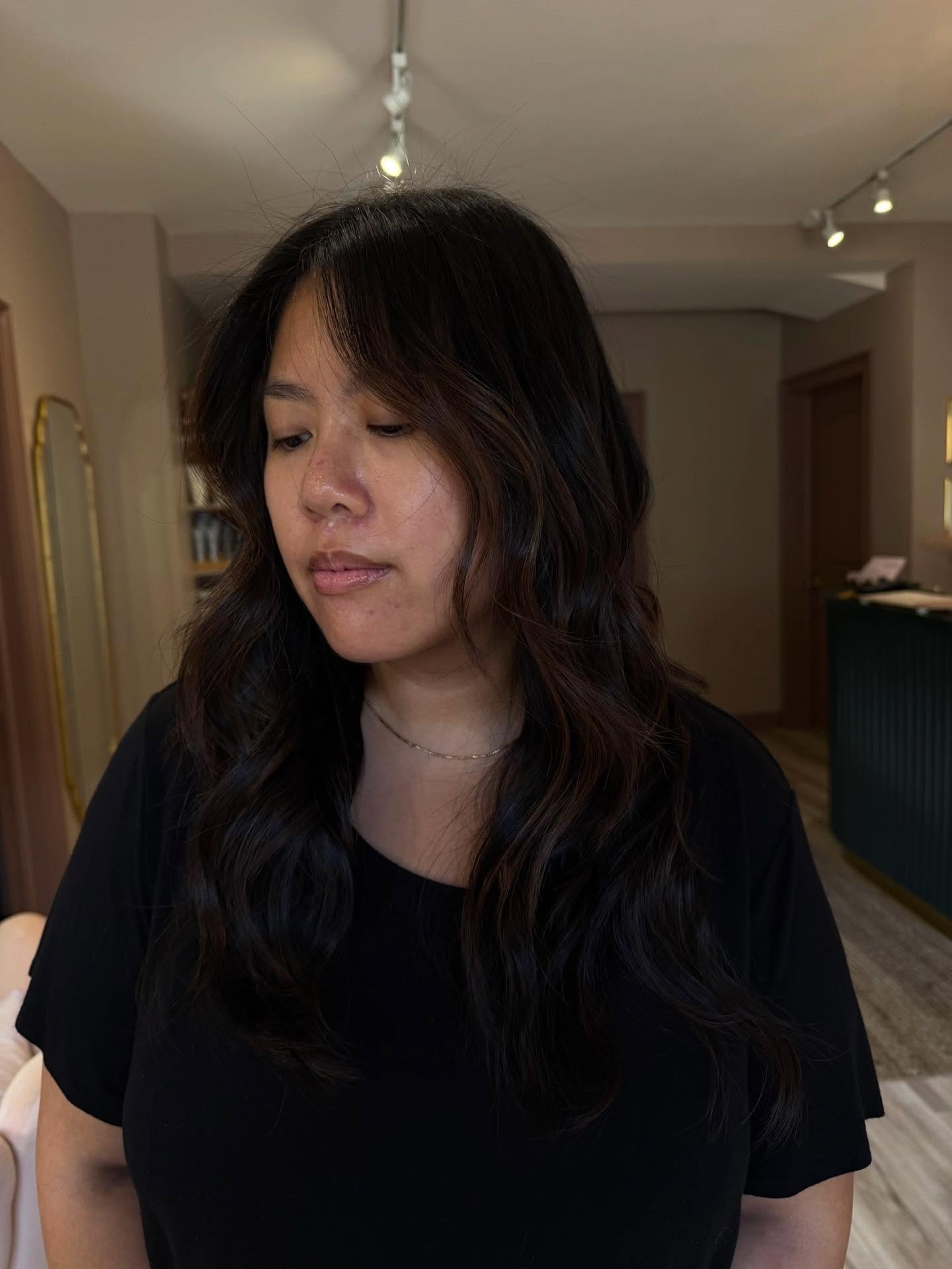 Weekend glow-up? @hairbydahliae got you 🤎
#brunettegoals #nativemane #nativemanesalon #grantparksalon #atlsalon #atlantahair #darkchocolatehair