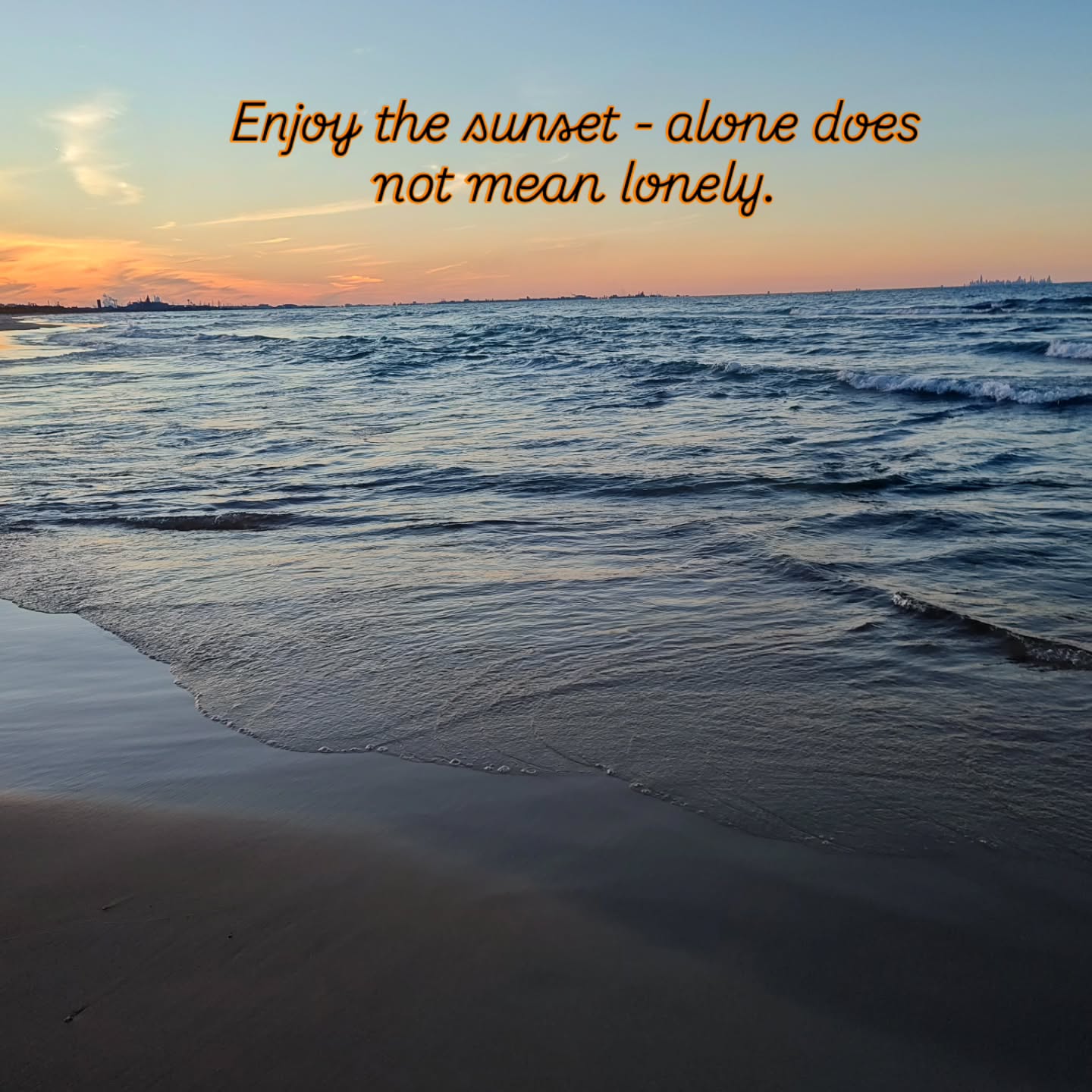 Enjoy the sunset - alone doesn't mean lonely. Cuddle up with a book, a blanket, and a warm cup of spiced cider. No man required. #bookwh0r3 #peacefulmindpeacefullife