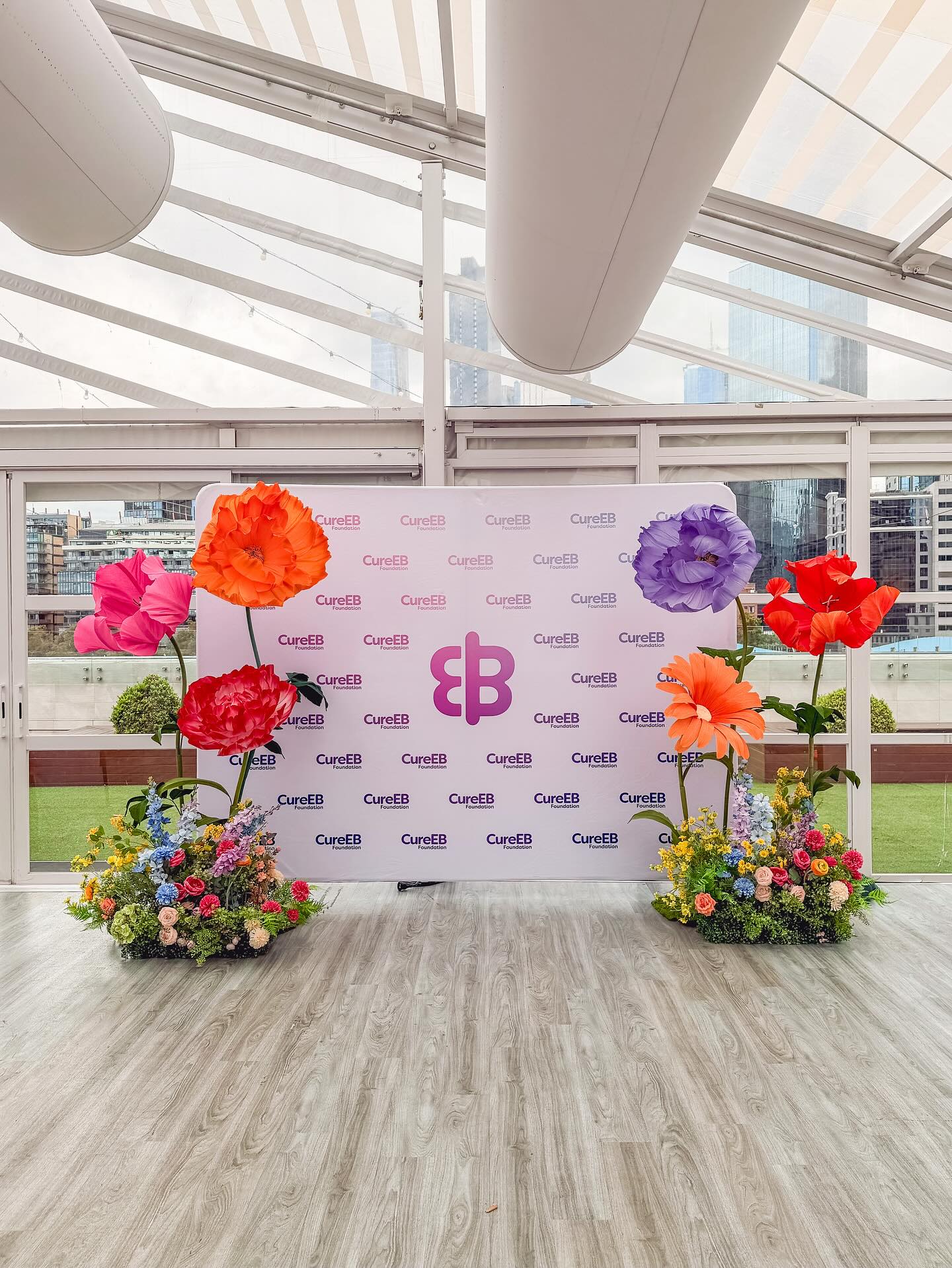 Floritas for the Cure EB Foundation! 🌸✨
So happy to be part of this beautiful event — I have to confess I was a little jealous of all the guests because everything looked so fun and so gorgeous! 💕
Thank you so much to the @cureebfoundation for having us and making us part of it — such a joy to see our giant flowers there! 🌷
#giantflowers #giantflowersmelbourne #floritastudio #eventdecor #artinstallations #australiadesign