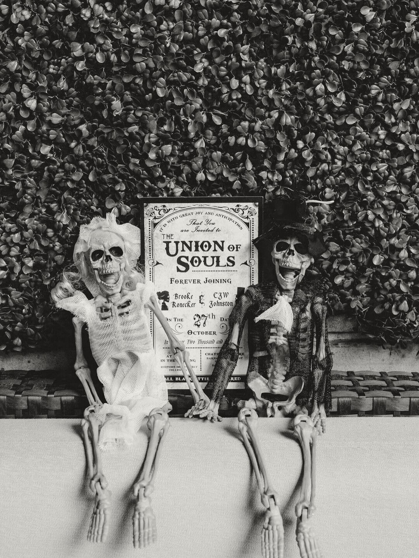 Love so strong, not even the afterlife can break it. 🖤
Wishing you a hauntingly beautiful Halloween filled with fun, laughter, and maybe a little spooky romance! 💍🎃
#halloweenweddings #happyhalloween🎃👻 #afterlife #fundetails