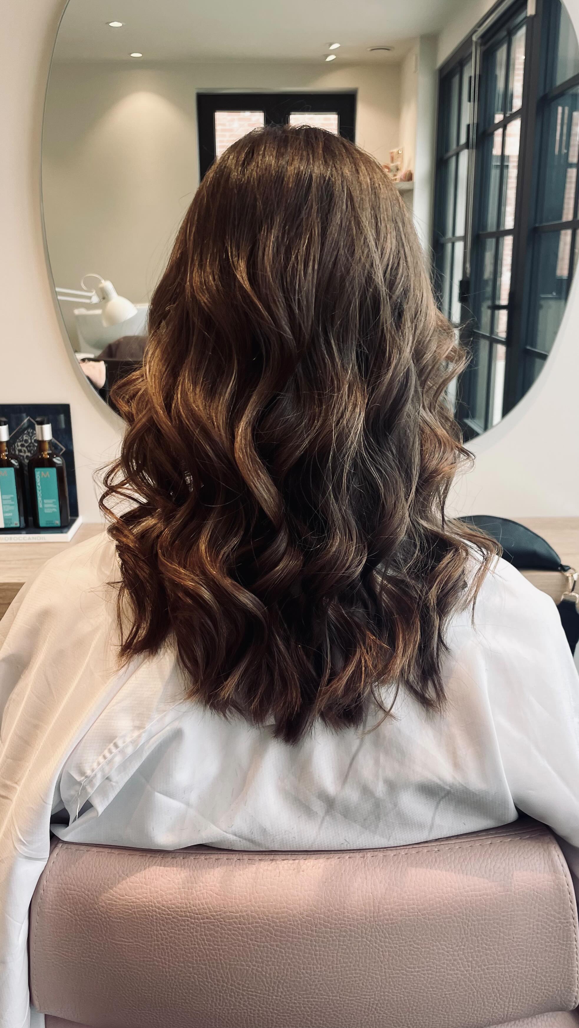 Natural waves & healthy shine ✨
Eenvoudig, stijlvol en perfect voor elke dag!
#hairinspo #softwaves #healthyhair #hairstyle #vrouwelijk #verzorgd #hairtrends