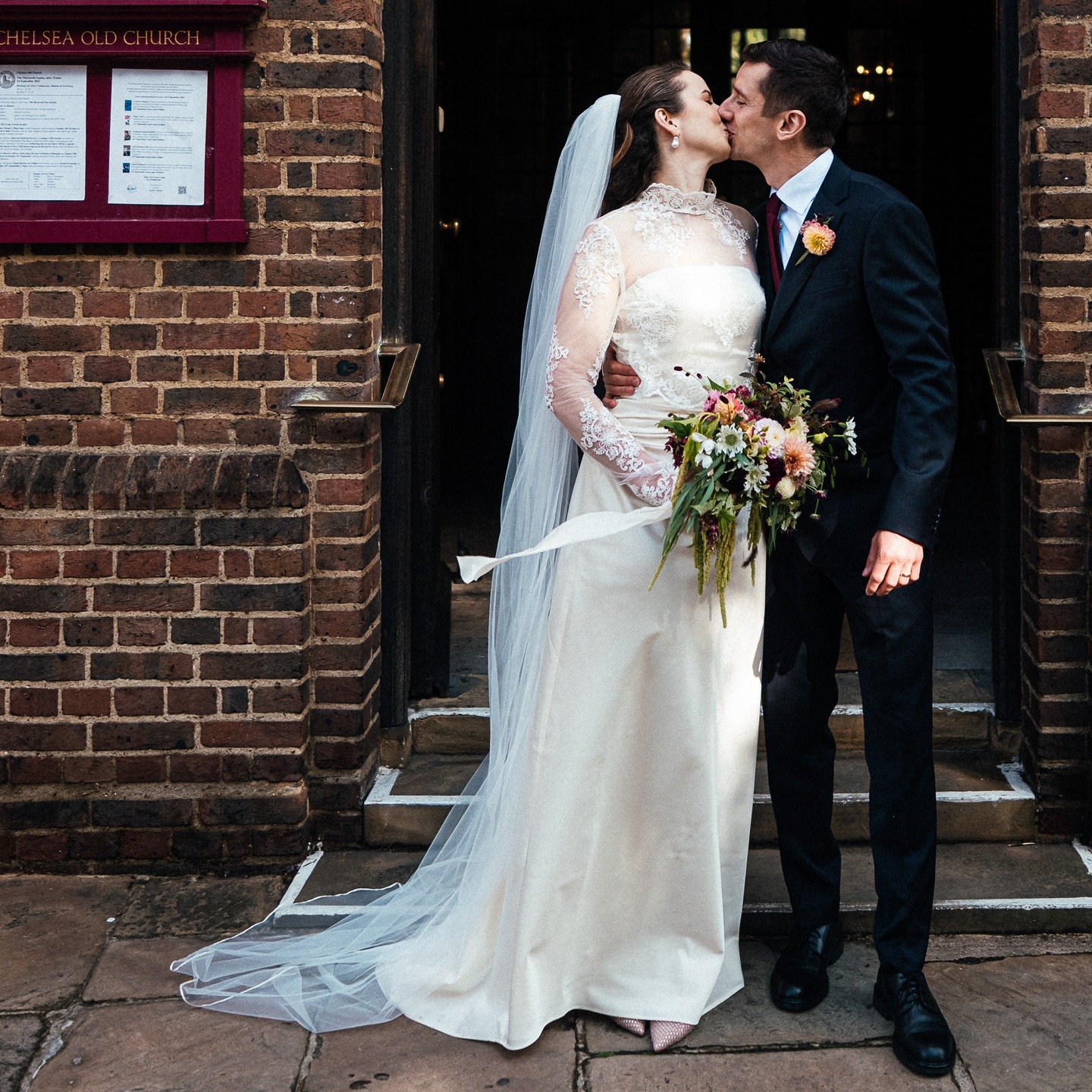 These two ❤️
Wonderful to receive these photos of Hannah & Alex's London wedding back in September by the talented @simondeweyphotography
Gorgeous couple and thank you for choosing me to flower your day
#londonwedding #londonweddingflorist
#surreyweddingflorist
#autumnwedding
#surreyflorist
#bridalbouquet
#naturalfloralstyle
#seasonalflowers
#carshalton
#carshaltonbeeches