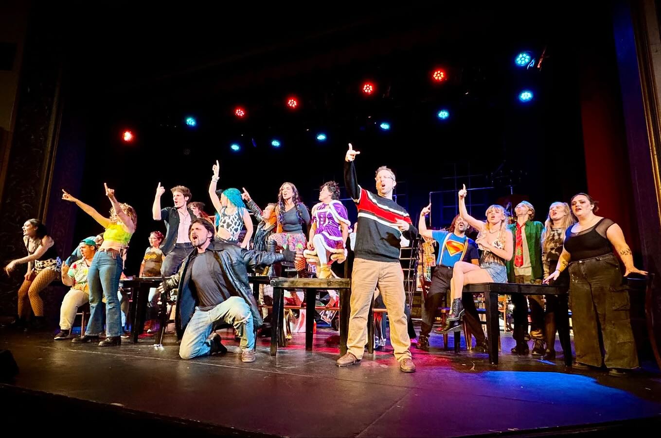 🎸It’s OPENING NIGHT for RENT!!!! 🎸
Come join us, ONE weekend only!
🎟️ @ https://www.thebradleyplayhouse.org/
Friday, October 24 | 7:30pm
Saturday, October 25 | 7:30pm
Sunday, October 26 | 2:00pm
#thecomplexputnam #rentthemusical #525600minutes #seasonsoflove #nodaybuttoday
