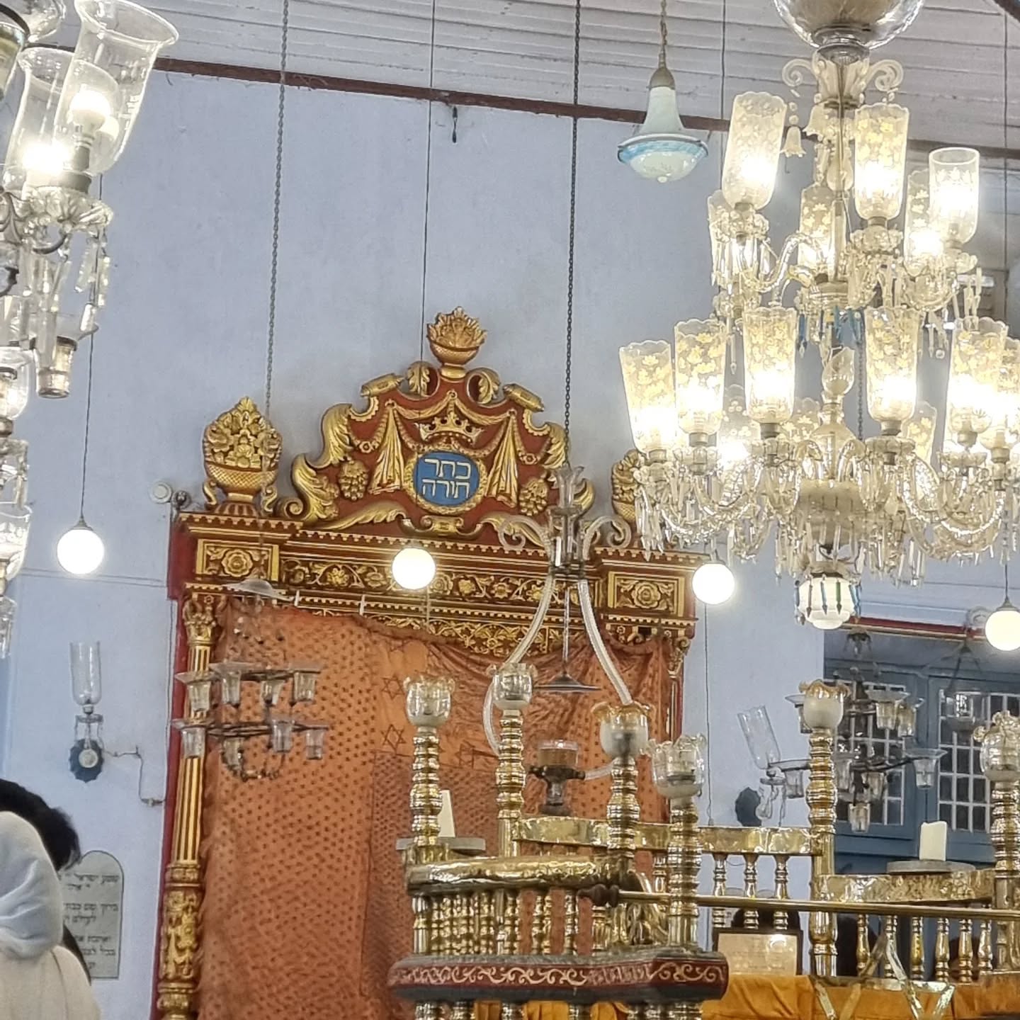 Pardesi Synagogue built in Kochi in 1568.
#kochi
#pardesisynagogue
#Indianheritage