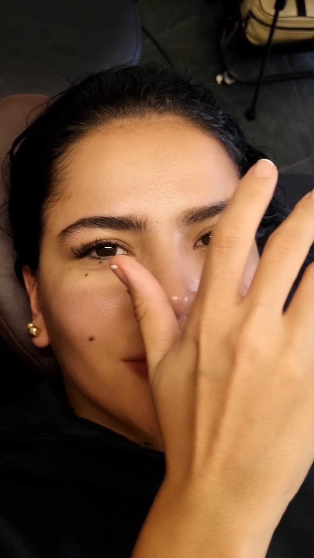 Qué tu mirada sea el centro de atención de una forma natural con nuestro efecto mojado cat eye
#lashescdmx #lashistapro #pestañascdmx #GlowNatural #lashtrend #ExtensionesDePestañas #lashistamexicana #pestañaspersonalizadas #NaturalLashes #PestañasCDMX #salondebellezacdmx #EfectoMojado