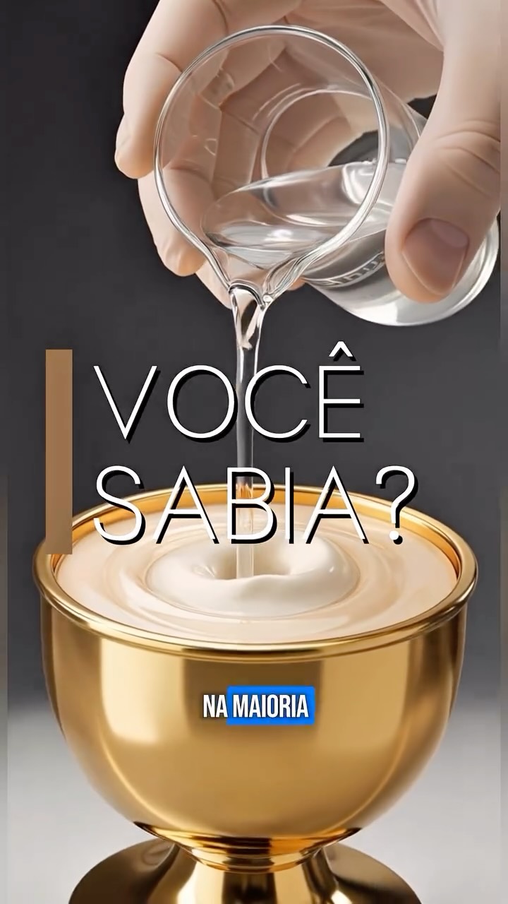 Você sabia que, na maioria das formulações, menos de 10% do ativo realmente chega à pele? É por isso que existe o PureSkin®️ DM.
Os solventes comuns como propilenoglicol, etanol apenas diluem. O PureSkin®️ DM vai além — ele transporta o ativo até a epiderme, o ponto exato onde ele precisa agir.
Essa entrega direcionada aumenta a permeação, melhora a estabilidade dos ativos e reduz o potencial irritativo — mantendo o sensorial leve e elegante.
Diferente dos solventes tradicionais, o PureSkin®️ DM preserva a integridade molecular de ativos sensíveis como vitamina C, ácido hialurônico e peróxido de benzoíla, garantindo eficiência e segurança clínica.
PureSkin®️ DM – mais que um solvente, um sistema de entrega inteligente e comprobada.
📩 Quer conhecer o dossiê técnico completo? Fale com nosso time e descubra o futuro da permeação cosmética.
#purekemika #farmáciademanipulação #purekemika #inovação #inovaçãocosmética #pure_kemika #dermocosméticos #cuidadoscomapele #farmaciademanipulacao #pureskin