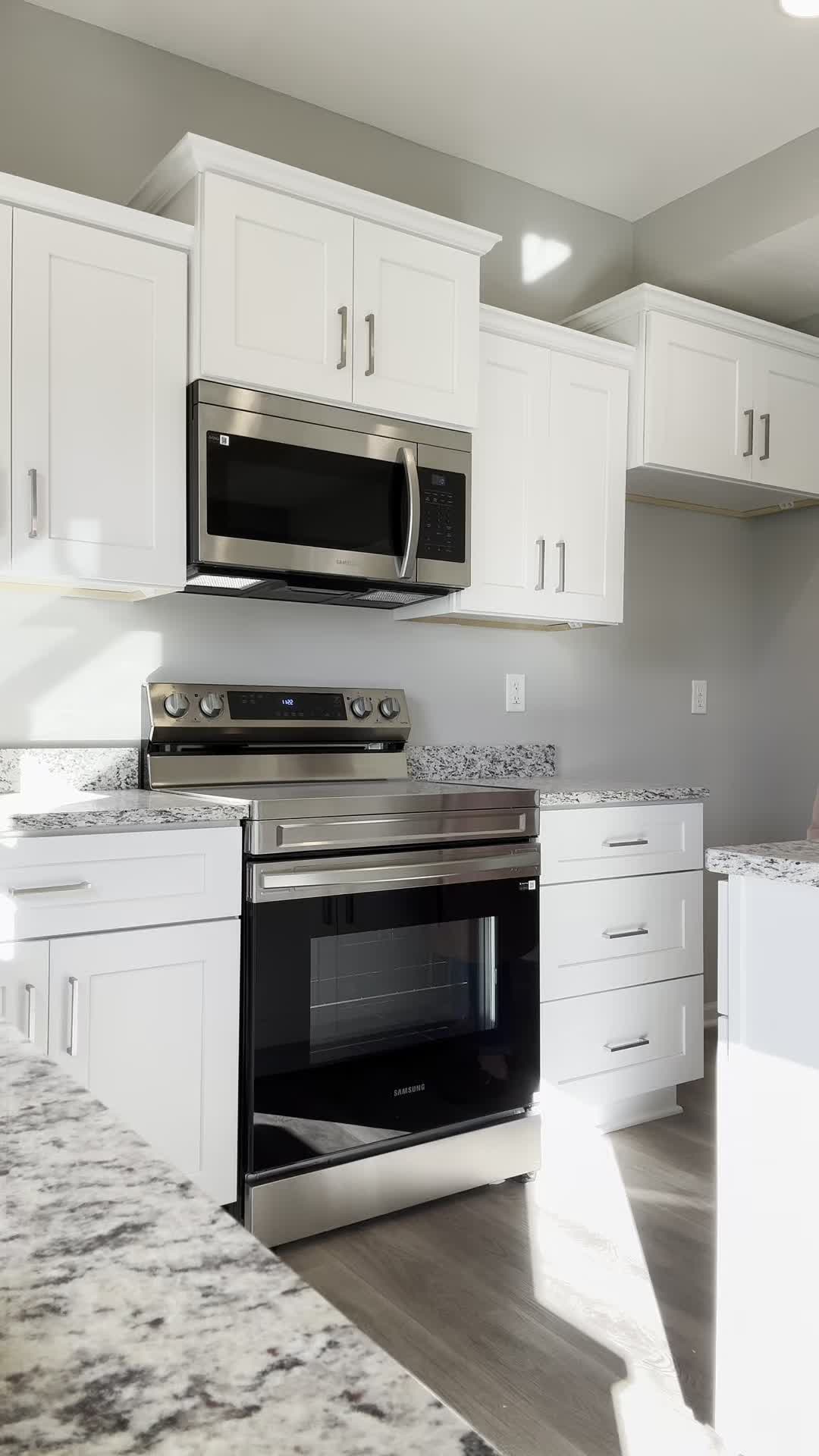 A few quick tips to elevate your walkthrough video. Need more help? Let’s chat!