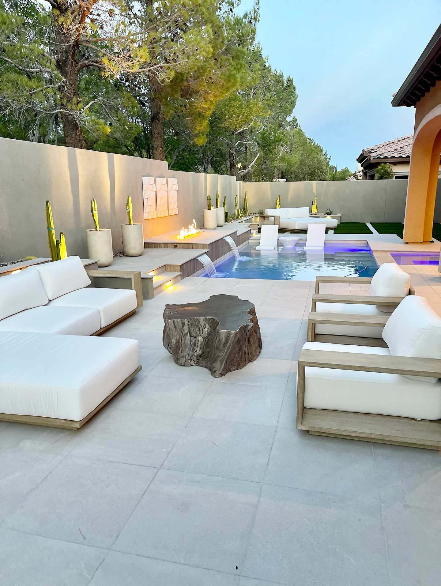 Hard to believe this is the same space 🤗 designing and sourcing for exterior spaces is quickly gaining favor in my book! Truly honored to be a part of this transformation. Such an A+ team from the pool builder to the contractor and the landscaper👏🏼