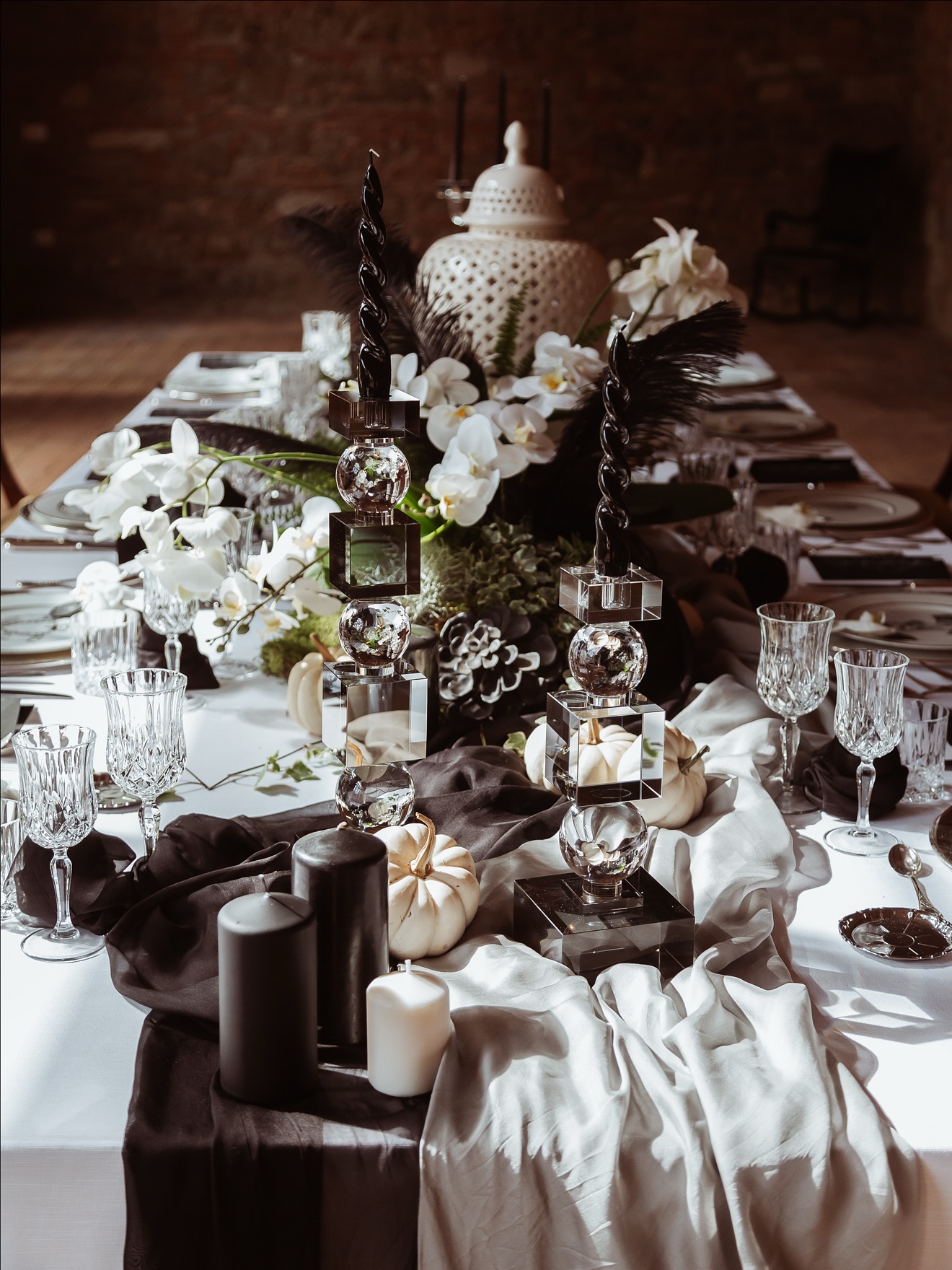 -Devotion-
A design that redefines elegance through depth and intention.
Every element was chosen to tell a story — quiet, symbolic, and refined.
Hand-painted plates, a menu inspired by Saint Rita, and silk napkins shaped as black roses — each detail echoing the balance between darkness and grace, devotion and beauty.
Because true elegance isn’t about color.
It’s about meaning.
đź–¤
Un design che ridefinisce l’eleganza attraverso la profondità e l’intenzione.
Ogni elemento è stato scelto per raccontare una storia — silenziosa, simbolica e raffinata.
Piatti dipinti a mano, un menù ispirato a Santa Rita e tovaglioli in seta modellati come rose nere — dettagli che evocano l’equilibrio tra oscurità e grazia, devozione e bellezza.
Perché la vera eleganza non dipende dal colore,
ma dal significato.
Design & Planning: @deni_weddings
Photo: @elleffephotography
Video: @mockthebuddha
Venue: @villailcasone
Flower: @ykebanafioriofficial
Muah: @mirkotagliaferri
Catering: @del_carlo_catering
Stationary: @cartainfabula
Runner&ribbon: @dhgshop_partyplanner
Ceramic: @helbones_vintage_art
Featured on @unconventional_wedding
Wedding design
Destination wedding
Wedding inspirazione