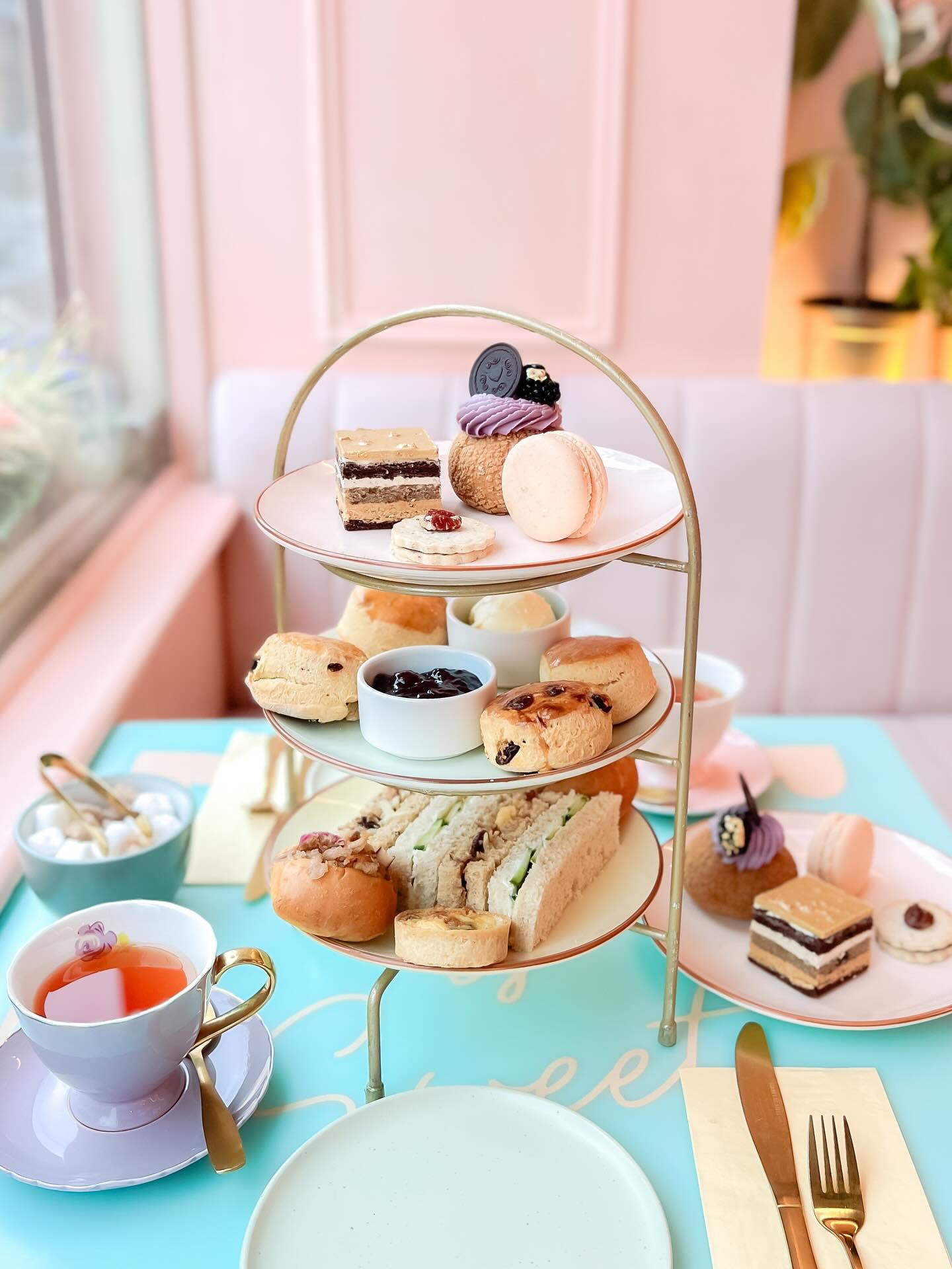 A round up of all our seasonal afternoon tea line ups to date!
Afternoon Tea is now available to book until the end of the year, so the time to round up your afternoon tea crew is upon us 🥰
To book check out the link in our story 📲
Which one has been your favourite? Let us know down below!
#letthemseecake #afternoontea