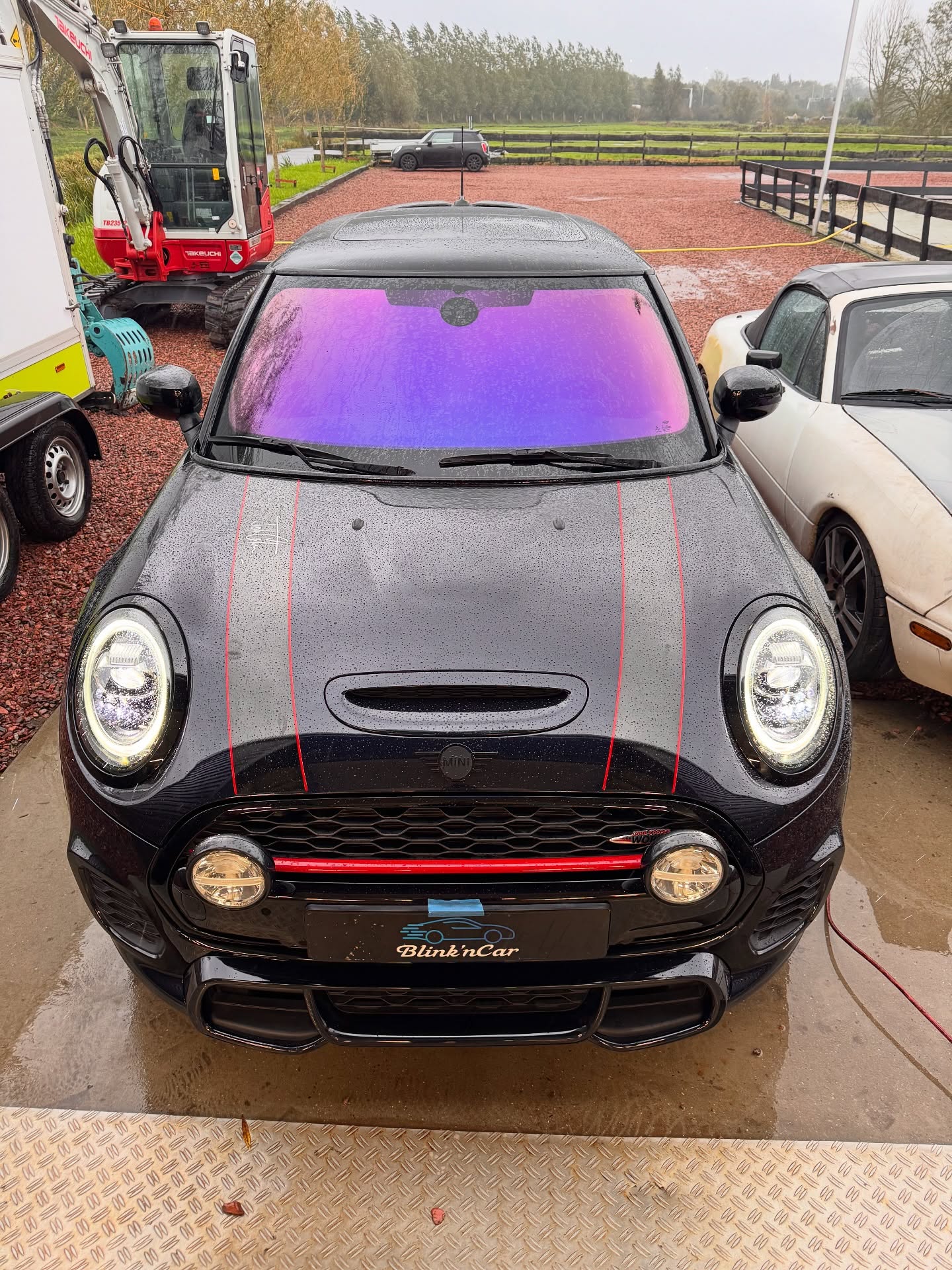 1 of 5 mini cooper john works, en nu BlinknCar edition, als dit geen stijl is. Dan weet ik het niet meer🥶is dit gaaf?
#blinderen #tinting #tinten
