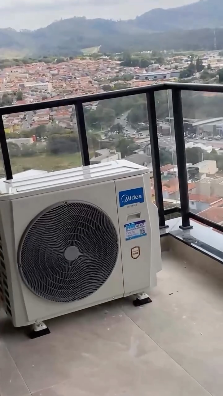 ❄️ Instalação concluída!
Cassete 1 via de 18.000 BTUs – Multi Split Midea.
Conforto, eficiência e estética no mesmo projeto! 💨🔧
#reels #arcondicionado #cassete1via #multisplitmidea #climatizacao #instalaçãoprofissional #confortoetecnologia