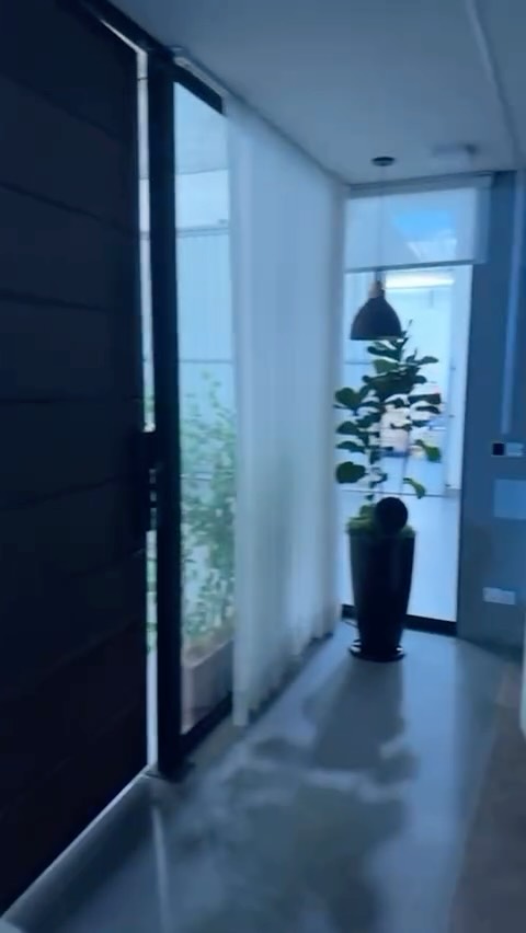 Já pensou sua casa inteligente?#deusnocomando #igsolucoesinteligentes #automacaoresidencial #luxo #casainteligente #futuro #casadofuturo