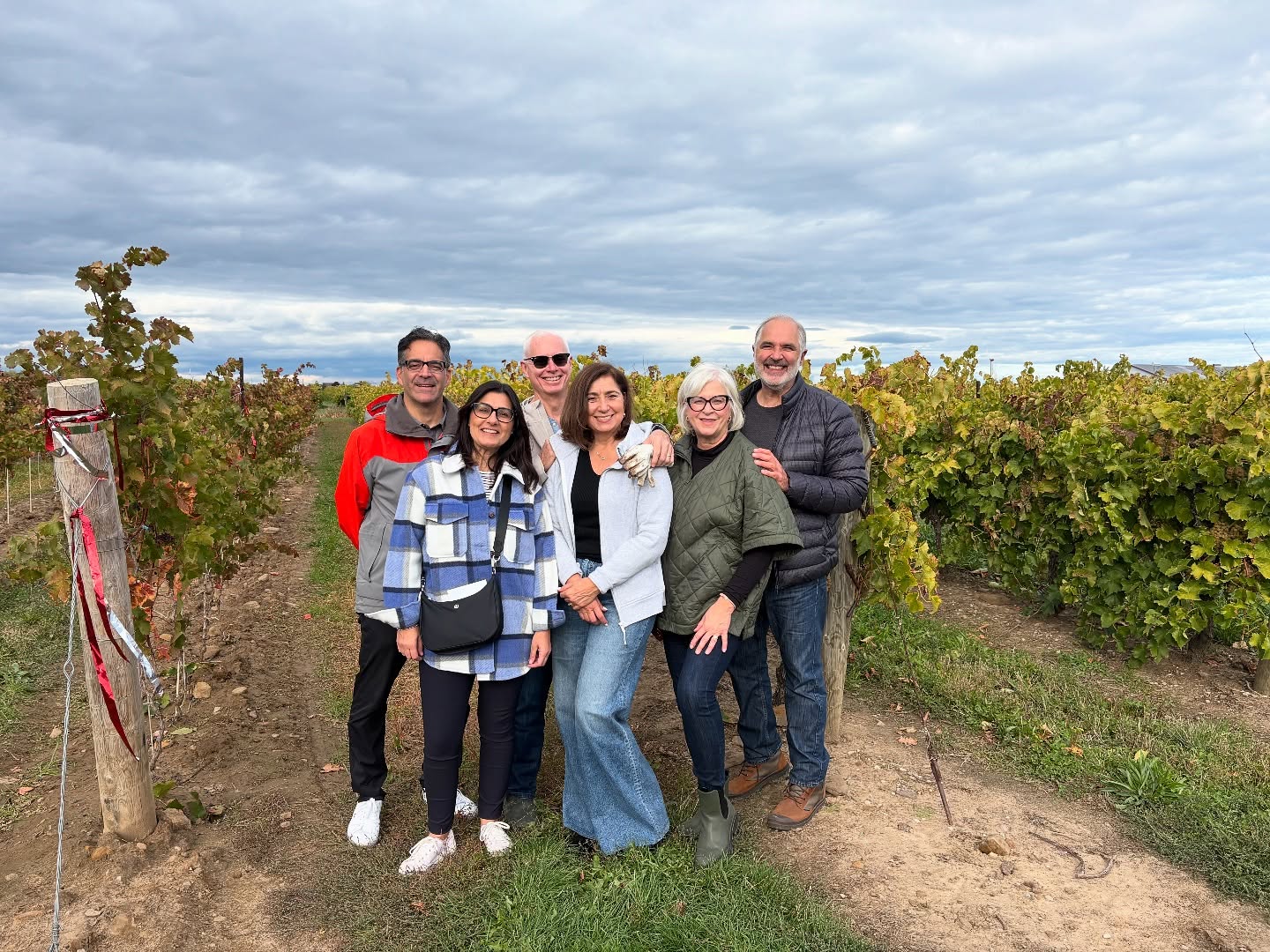 Beautiful day for a fall tasting at @lost.vineyards and time spent with great friends and past clients.
#winetasting #niagaraonthelake #niagarawine #niagarawines