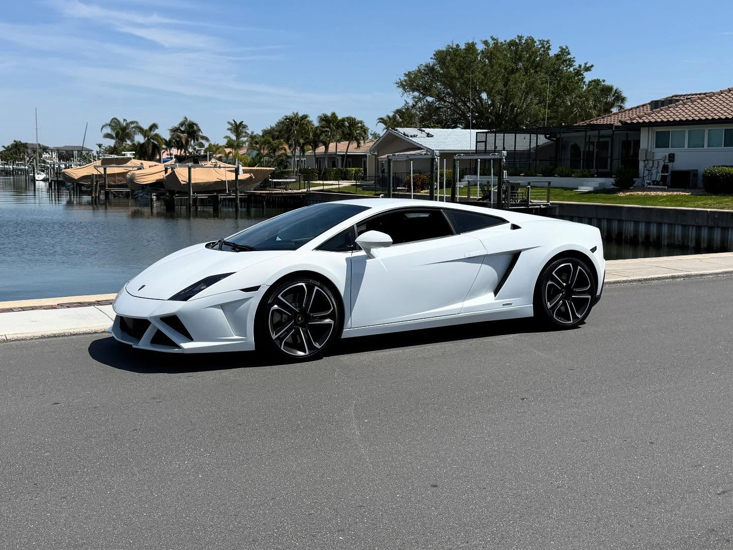 Days like this were made for throttle therapy. ☀️
Sun out. Roads open. No destination needed—just speed, precision, and the sound of freedom.
#GoFastLife #BrotherhoodOfSpeed #FullThrottleNoApologies #GoFastNation #Lamborghini #ExoticLife #SpeedIsTheReligion #WeekendDrive #gallardo
