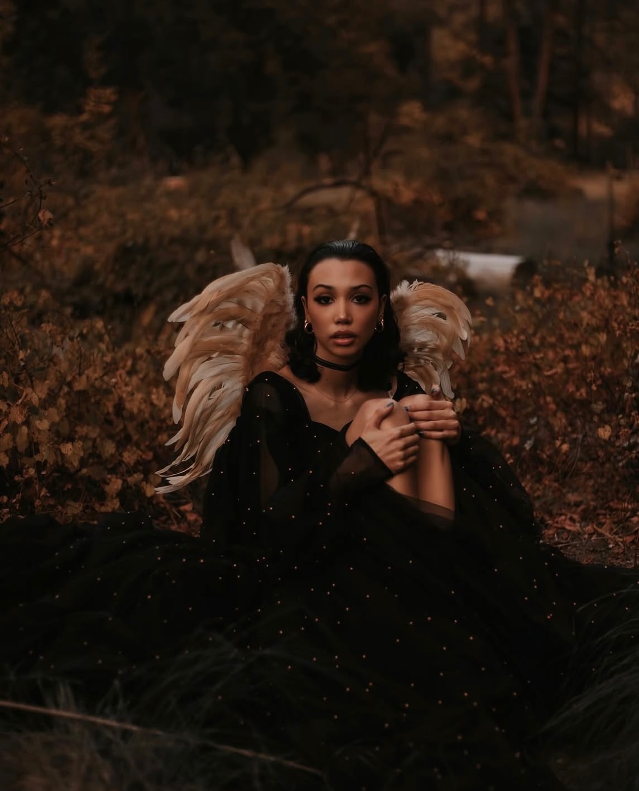 one of my favorite memories from this time of year with @charperkinsss 🤎🤎 saying bye to october