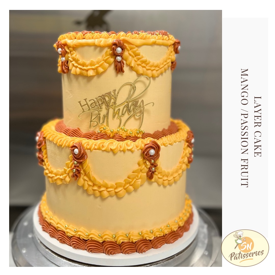 Joyeux anniversaire Marie 🎂💐🎉
Layer Cake mangue -passion pour les 25 ans de Marie.
#layercake #mangue #passion #anniversaire #25ans #snpatisseries #charentemaritime