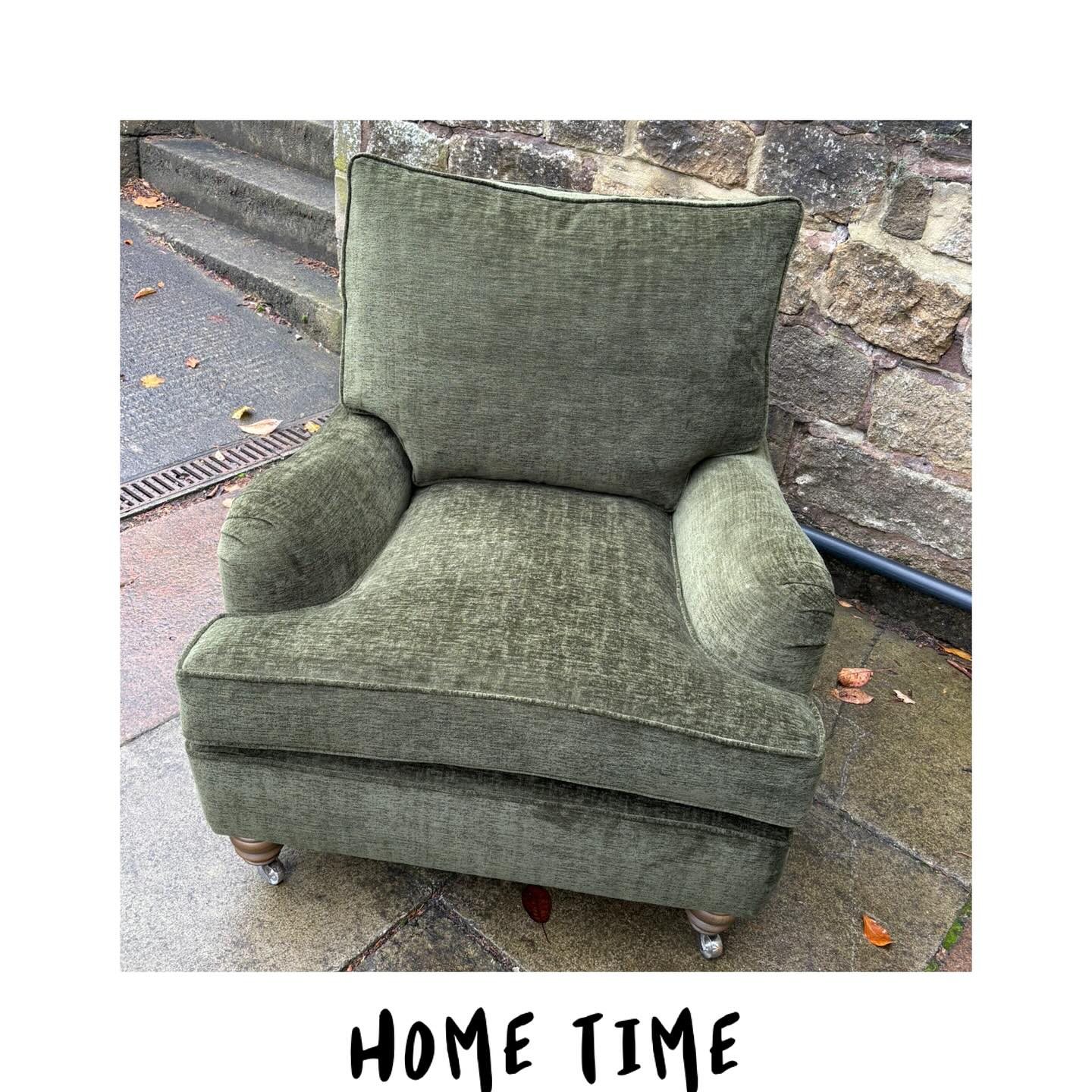 #romanblinds #bespokeupholstery #curtains #blinds #wetherbyupholstery #interiordesign #customupholstery #leedsupholstery #bespokecushions #upholstery #upholsteryfabric #upholsteryshop #upholsteryfabrics #upholsterylife #upholsterydesign #upholsteryworkshop
#upholsteryproject #upholsteryleeds #upholsteryproblems #upholsterylove #upholsteryrepair #upholsteryrepairs #reupholstery #scattercushions #footstools #bespoke#bespokefootstools #bespokeupholstery #bespokeheadboards #slouchytotebags