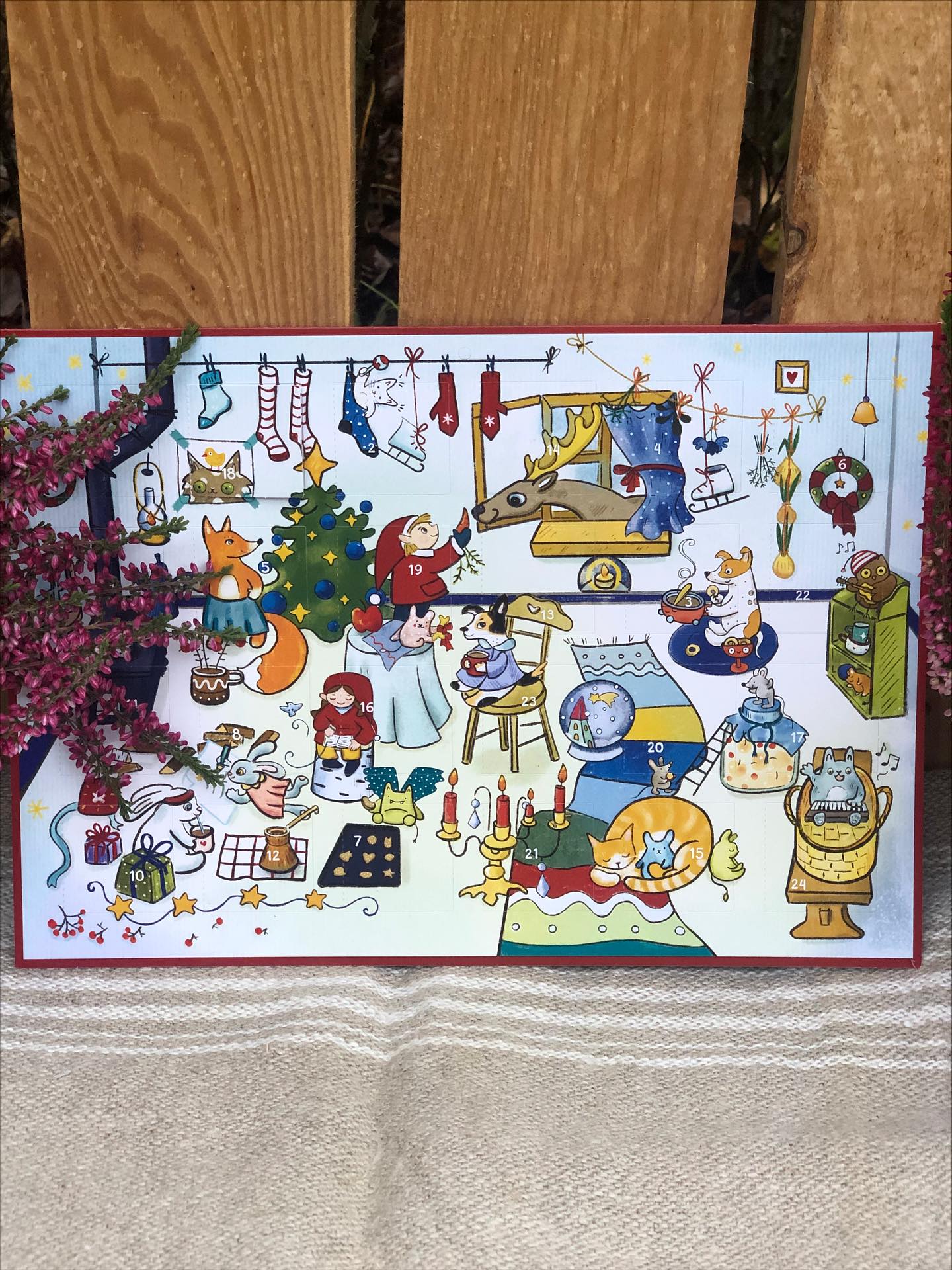 A sneak peek at an Advent calendar I made for @montessorileikkikoulu.
✨
On the back, there’s a story written by Saana Katila, and after opening and separating all the little doors, one will get a pocket-sized memory game on Christmas Eve Day. 🎄
#adventcalender2025 #adventcalender #character_design