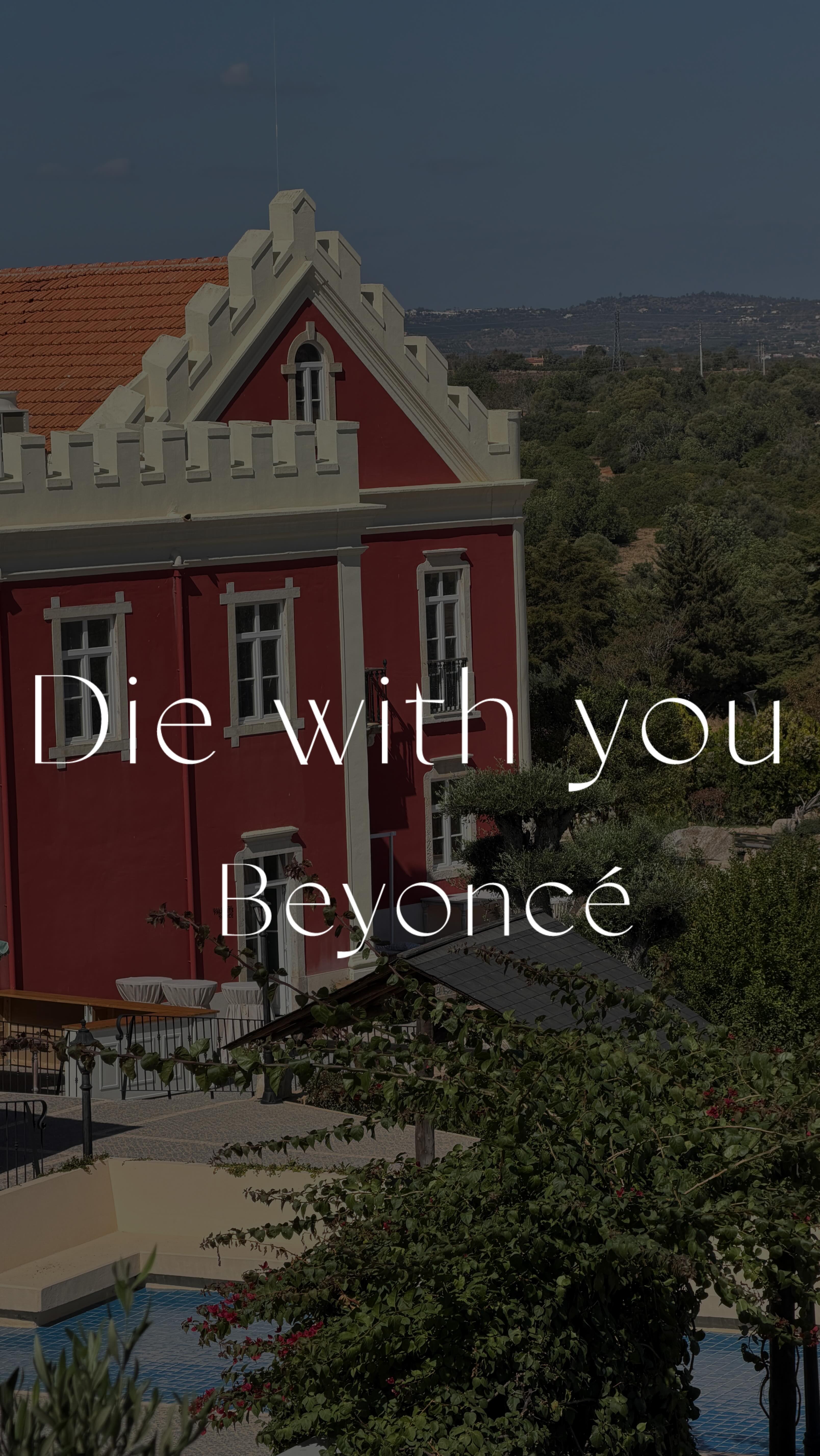 I will never tire of covering this song ✨
Here’s another clip at @solardopaco.algarve , definitely missing the sunshine!
#wedding #weddinginspo #weddingsinger #bridetobe #weddinginspiration #destinationwedding #destinationweddingportugal