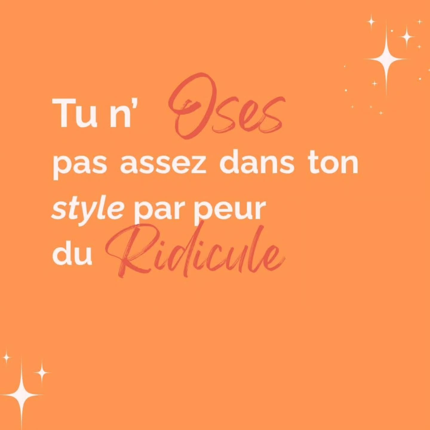 Et si la seule chose qui t’empêche de briller 💫… c’était ta peur d’être ridicule ?
On a toutes connu ce moment devant le miroir : tu adores cette tenue, tu aimerais oser cette couleur mais tu hésites… Et si je fais honte ? Et si je me prends une remarque ?
La vérité, c’est que la peur du regard des autres est légitime , et nous l'avons tous au fond de nous : c’est un mécanisme de protection de ton cerveau. À l’époque, être rejetée du groupe pouvait être dangereux pour ta survie. Aujourd’hui, ce danger n’existe plus… mais la peur reste parfois ancrée.
Alors à chaque fois que cette pensée te viens, rappel toi que c'est simplement ton cerveau qui cherche à te protéger.
Quelques autres TIPS pour dépasser cette peur :
✨ Commence petit : ose un détail qui te plaît.Puis ose davantage
✨ Regarde-toi et demande-toi : “Moi, est-ce que je me sens bien ?” c'est déjà tellement compliqué de ce plaire à soi alors si en plus il faut plaire aux autres !
✨ Souviens-toi que la plupart des gens pensent bien trop souvent à eux pour vraiment te regarder dans le détail et te juger.
✨ Accepte la peur et avance malgré elle, chaque petit pas renforce ta confiance pour oser encore plus !
Ose briller, même si c’est juste un peu aujourd’hui. Tu mérites de prendre ta place et dévoiler toute ta beauté intérieure !
#confianceensoi #estimedesoi #coachingimage #imagedesoi #conseilenimage