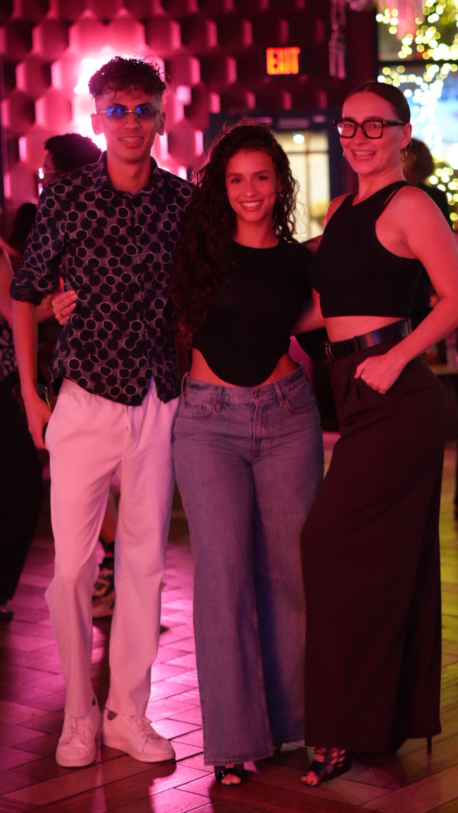 Wednesdays are for dancing 💃🏻
Free salsa & bachata classes at 9PM, cocktails, and social dance all night.
#salsadancing #bachata #plano #wednesday